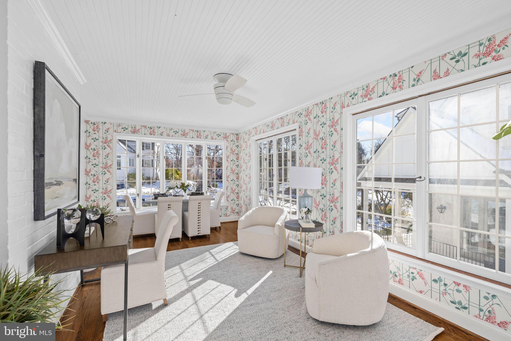 COUNTRY CLUB HILLS - Residential