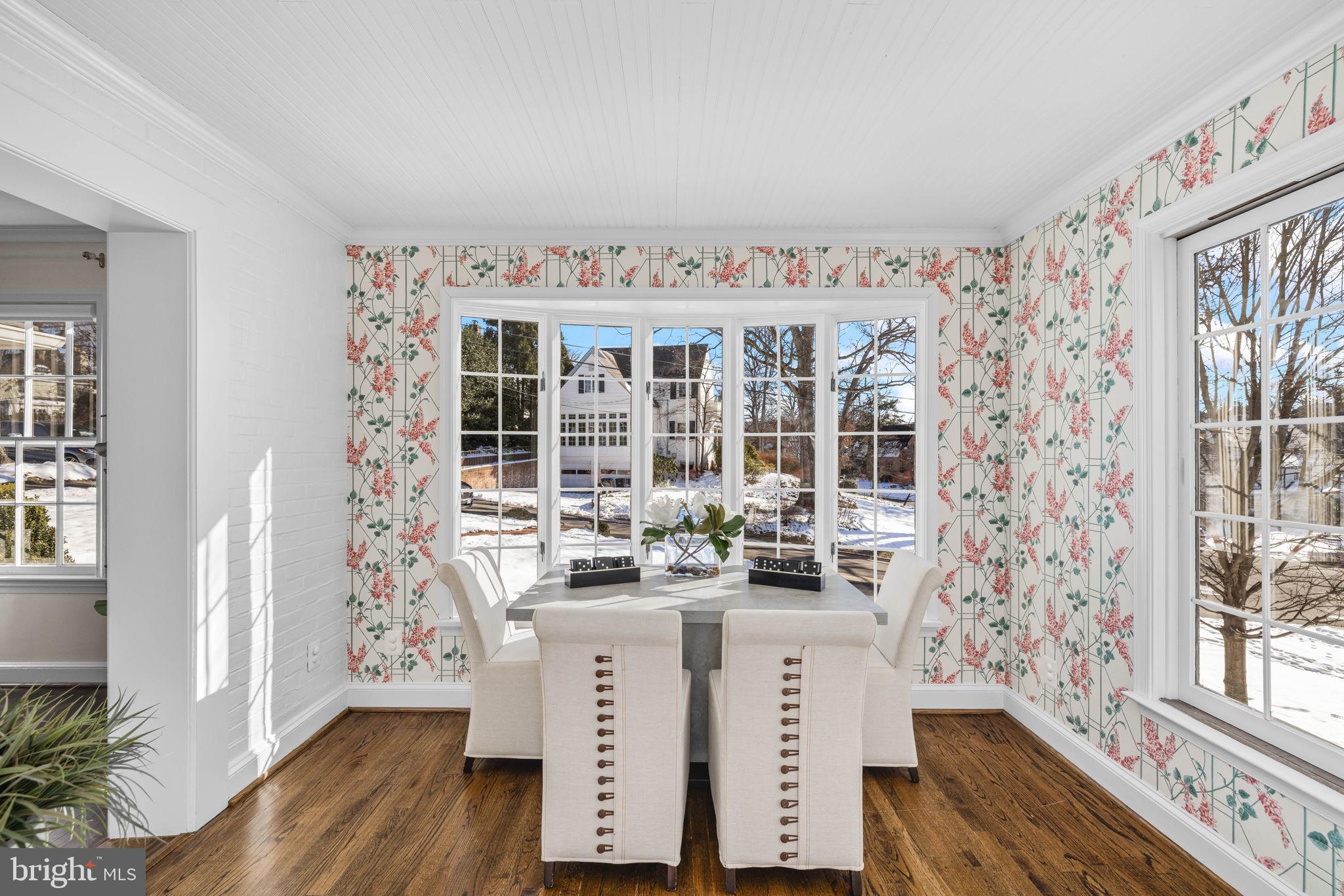 COUNTRY CLUB HILLS - Residential