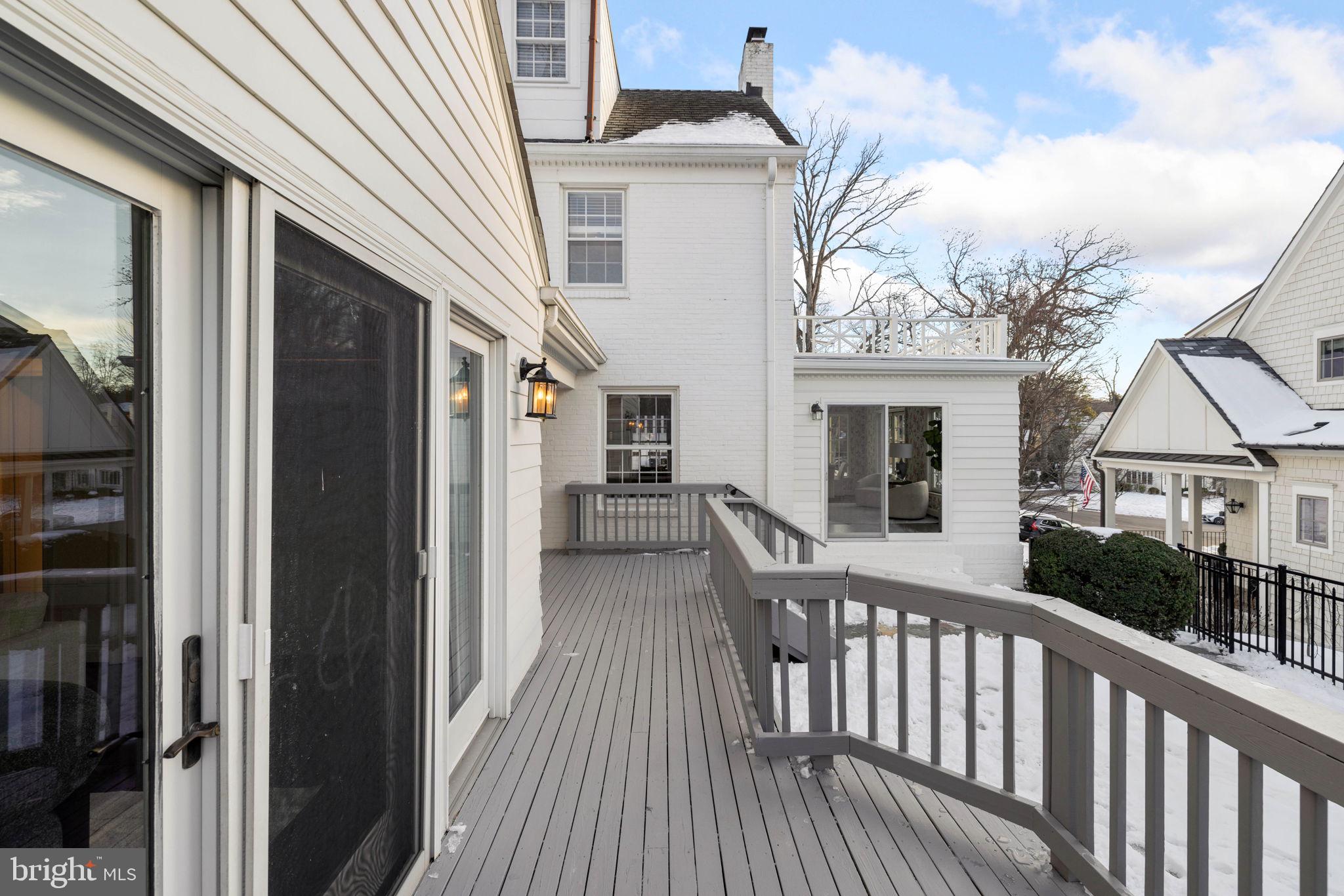 COUNTRY CLUB HILLS - Residential