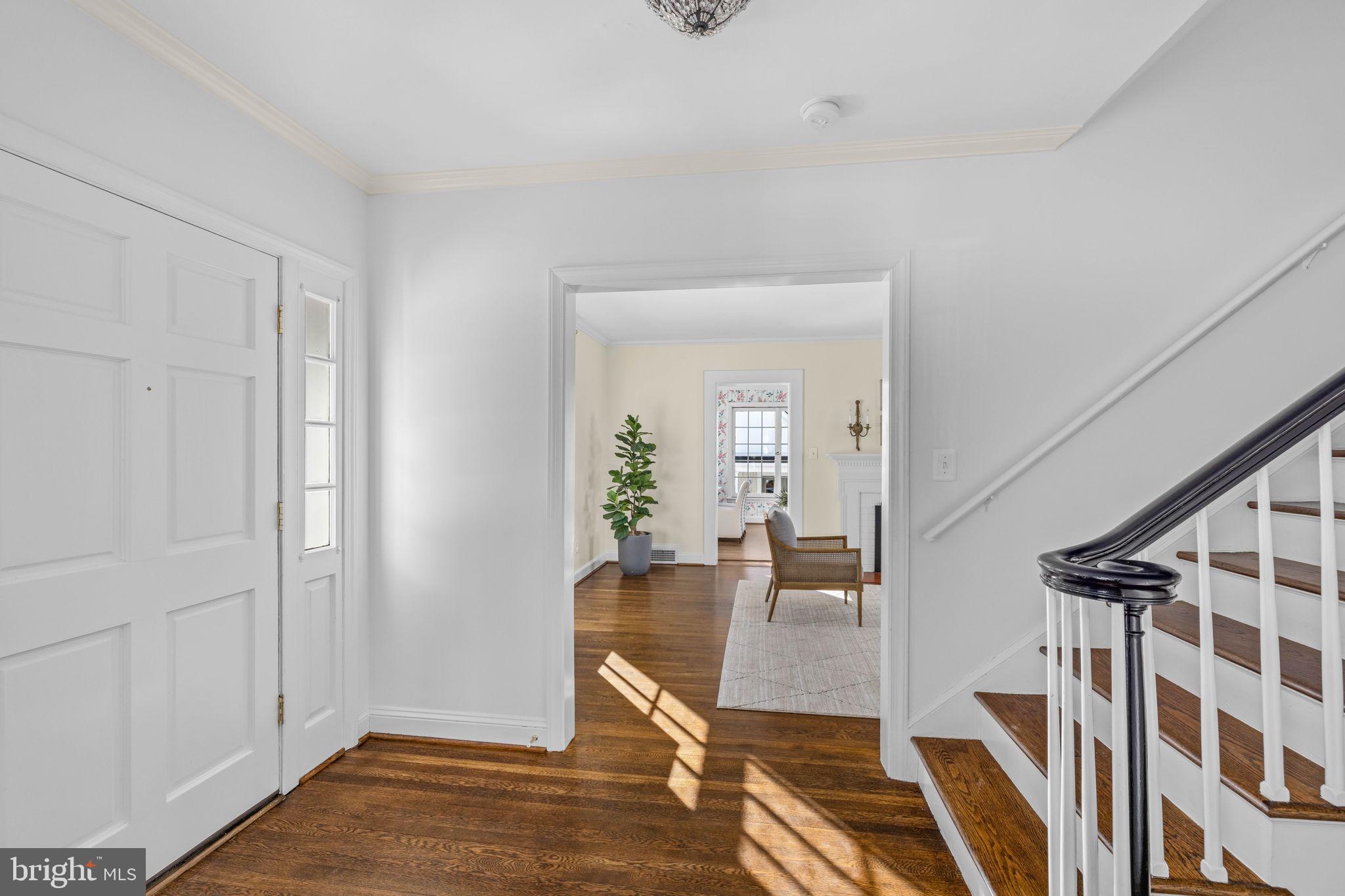 COUNTRY CLUB HILLS - Residential