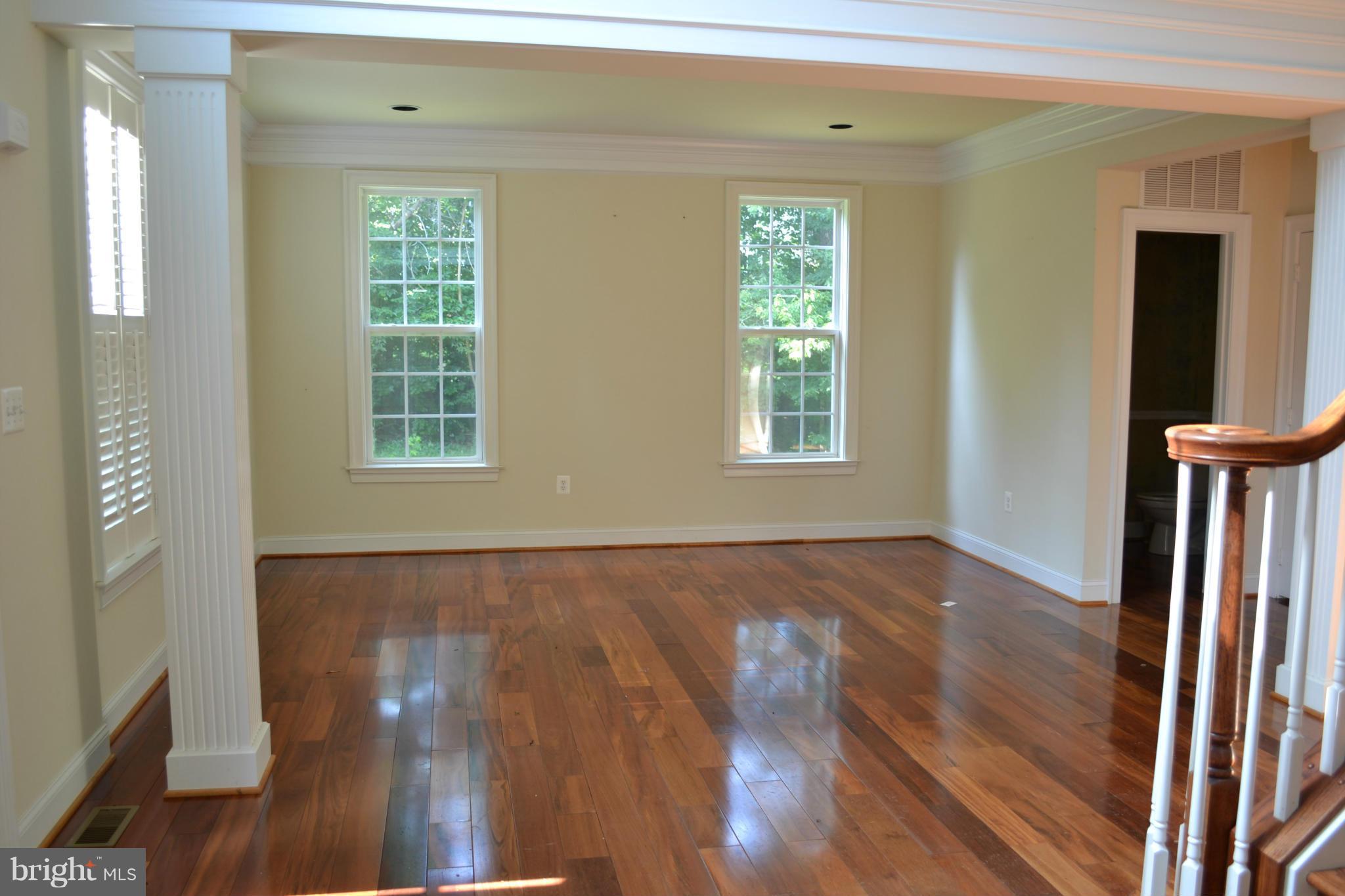 MEADOWBROOK ESTATES - Residential