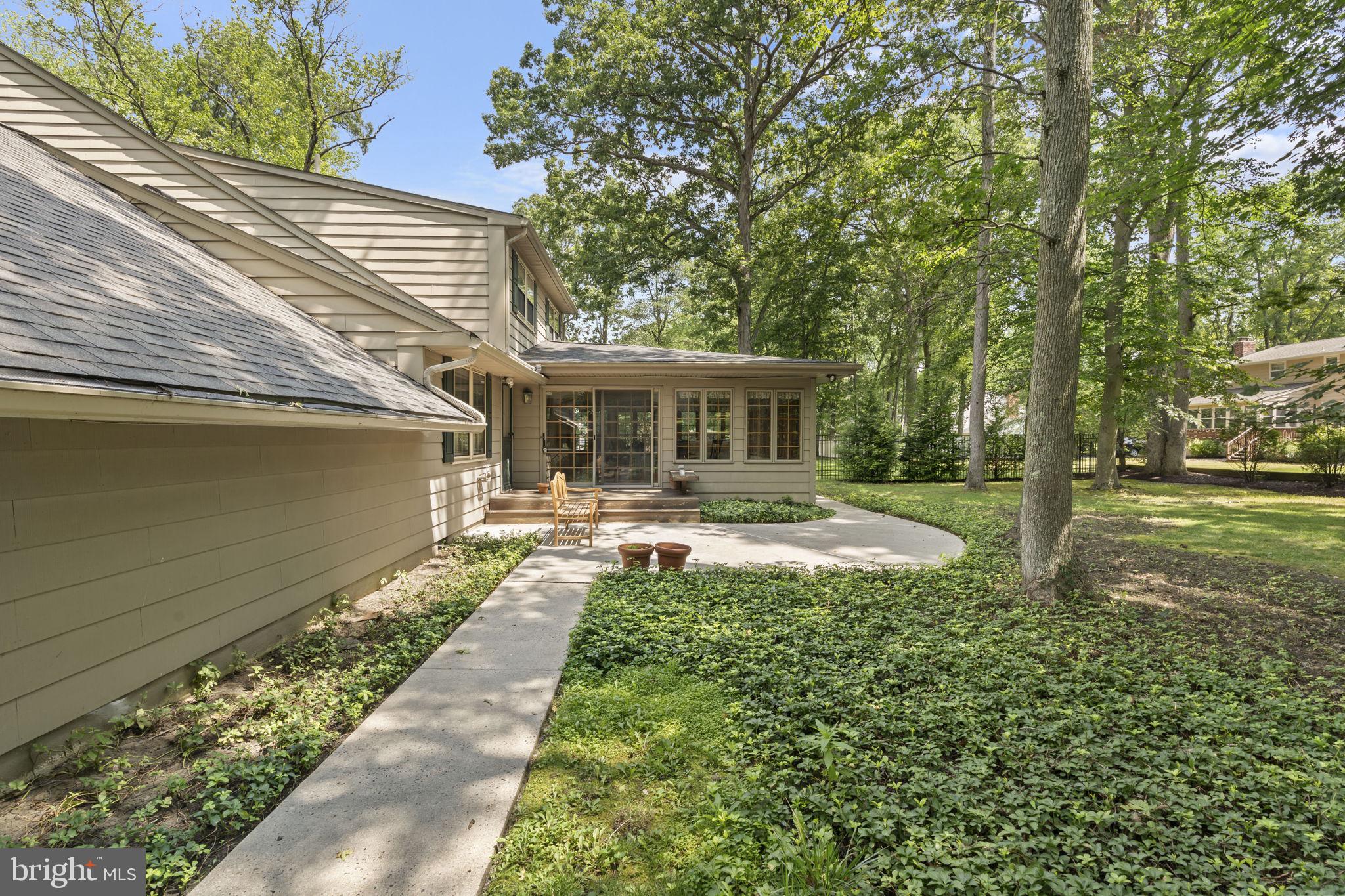 16 WHITBY ROAD