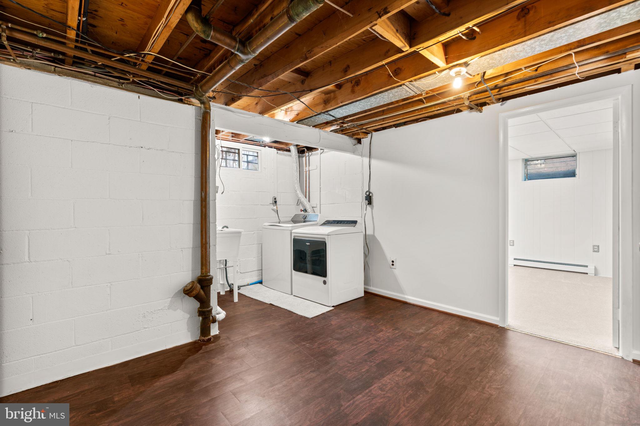 RIPPLING ESTATES - Residential