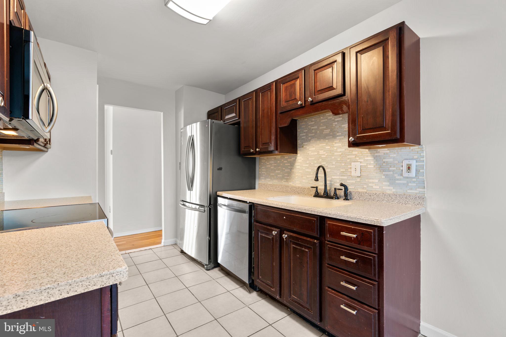 RIPPLING ESTATES - Residential