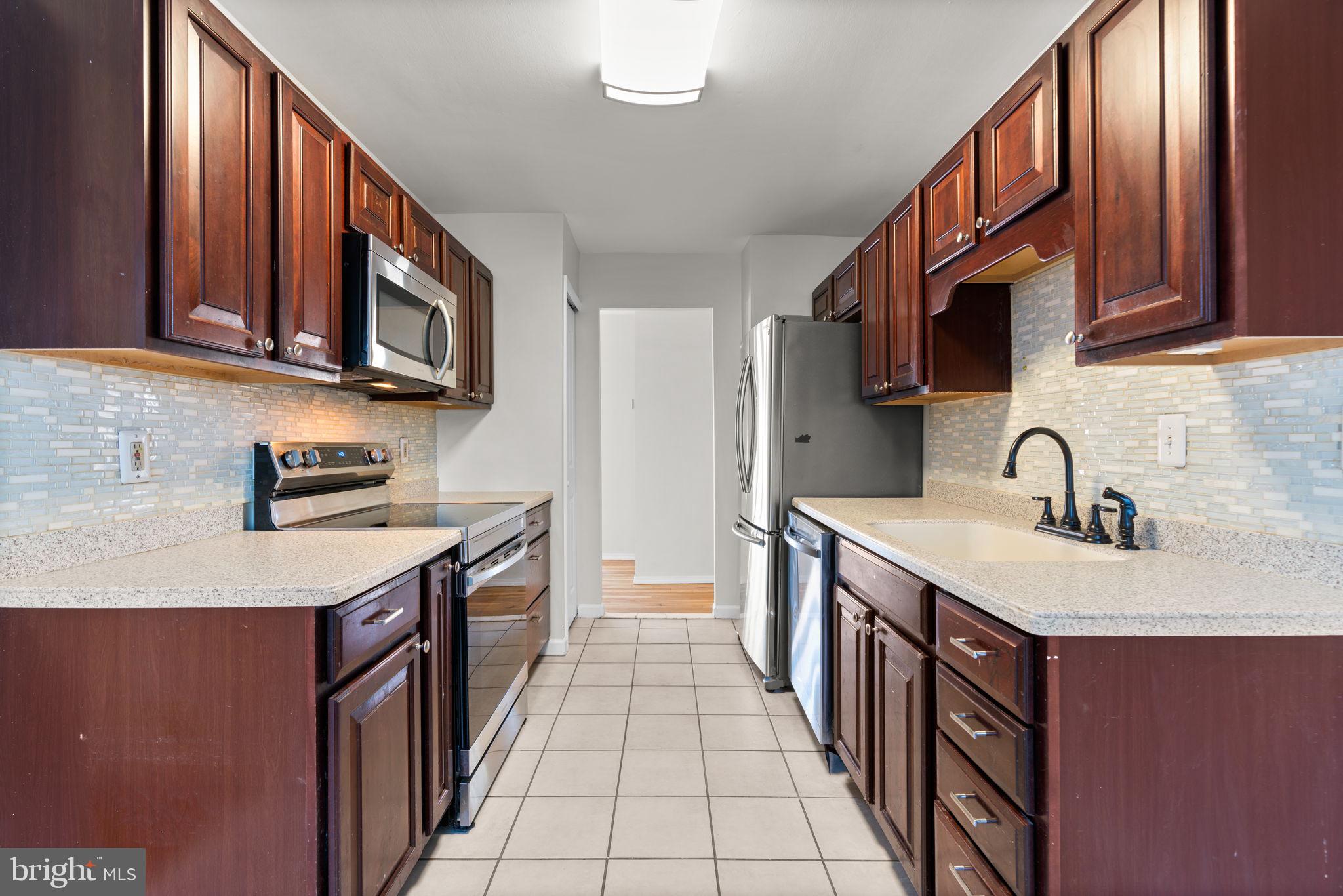 RIPPLING ESTATES - Residential