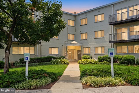 Condo For Sale - 1001 Chillum Road #306<br/> HYATTSVILLE, MD 20782