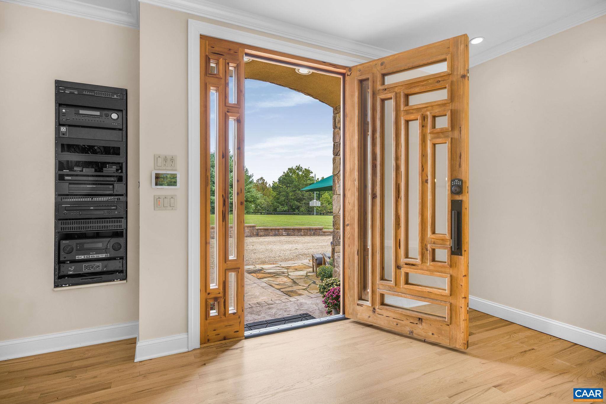 MILTON VILLAGE - Residential