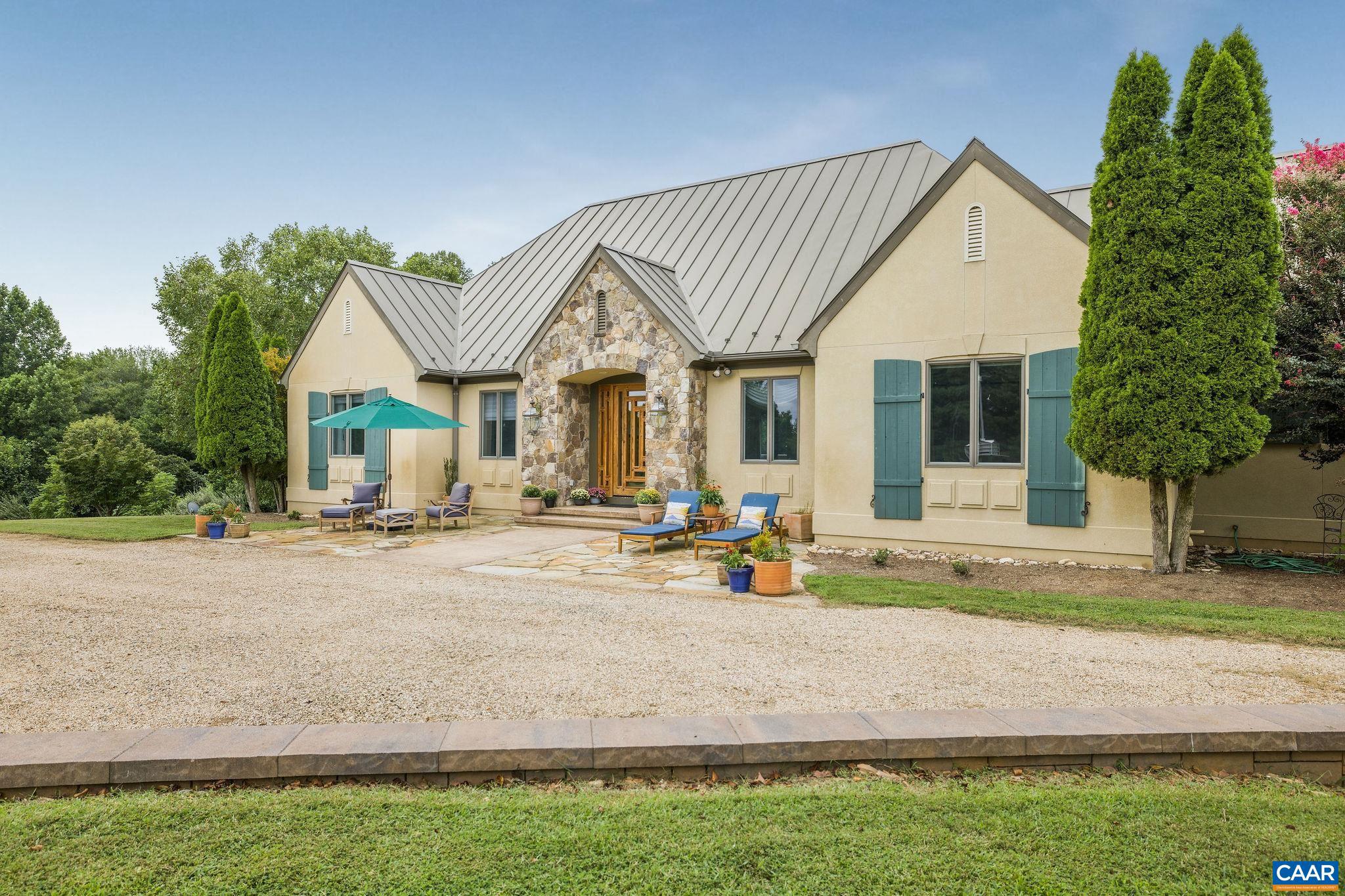 MILTON VILLAGE - Residential