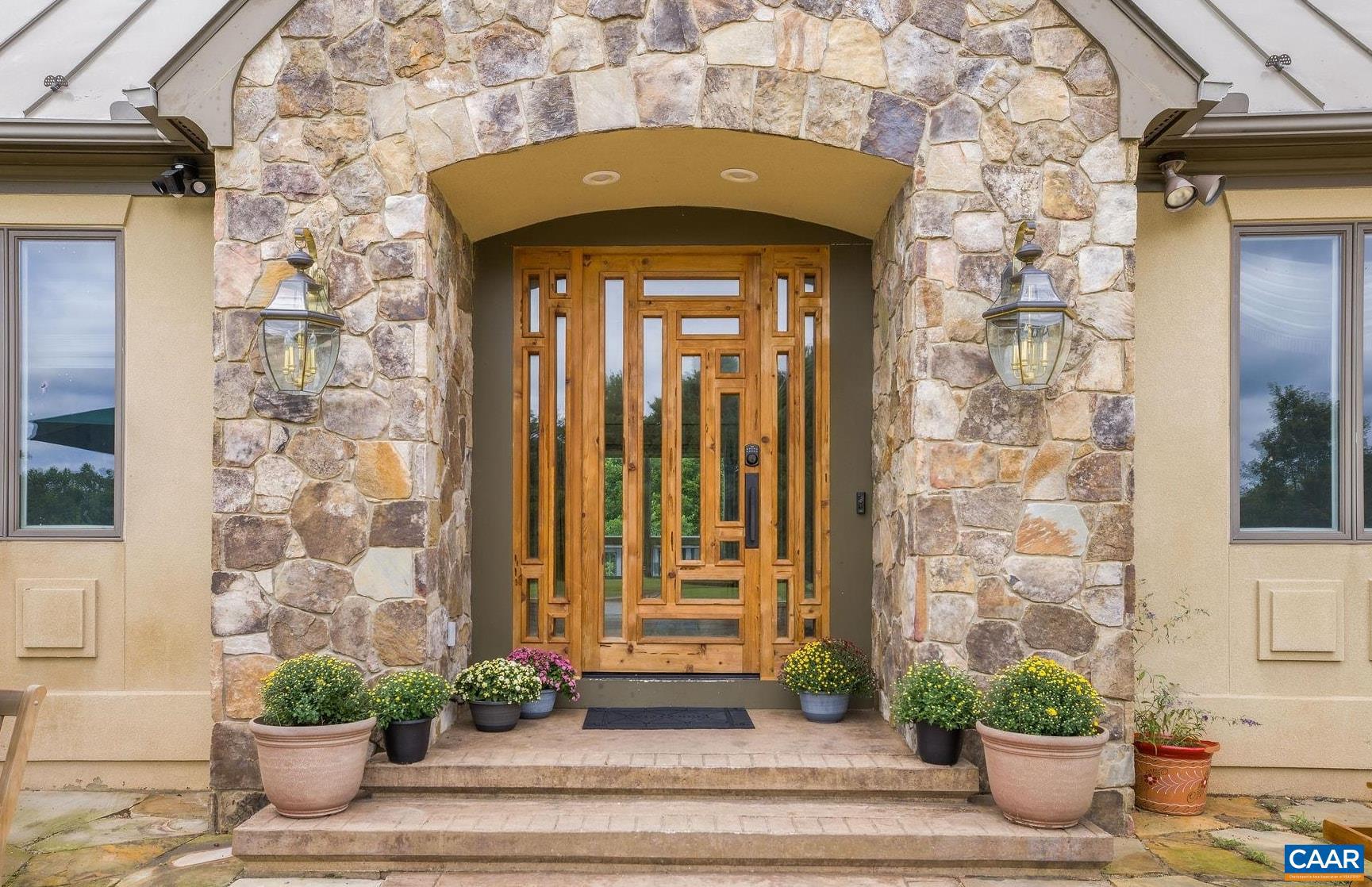 MILTON VILLAGE - Residential