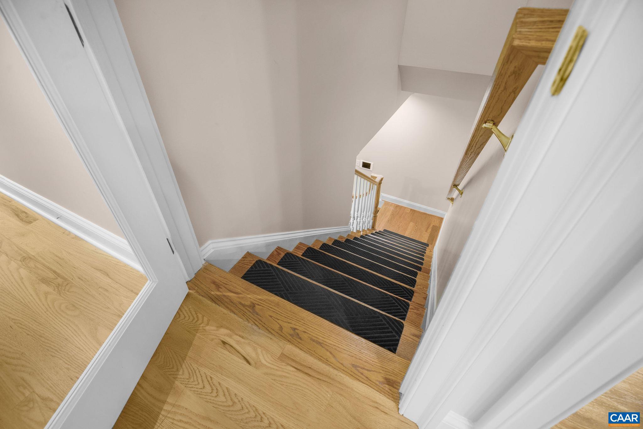 MILTON VILLAGE - Residential