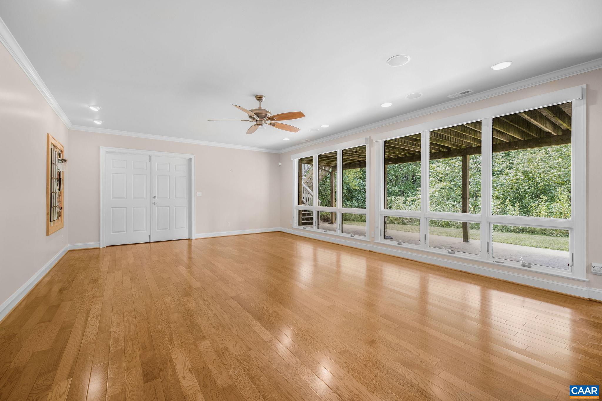 MILTON VILLAGE - Residential