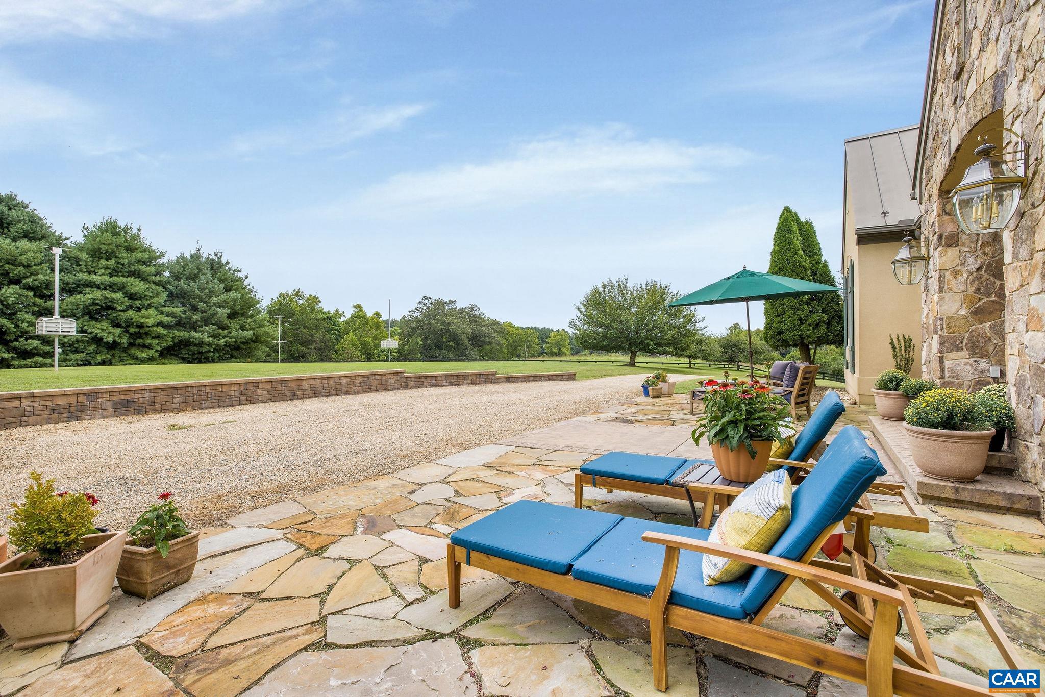 MILTON VILLAGE - Residential