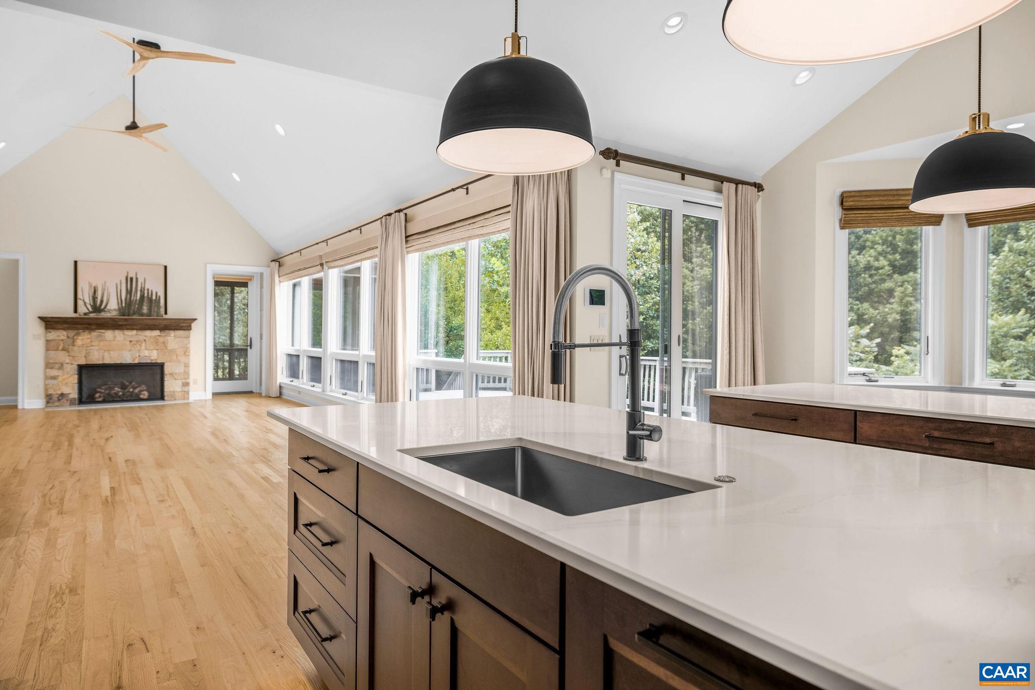 MILTON VILLAGE - Residential