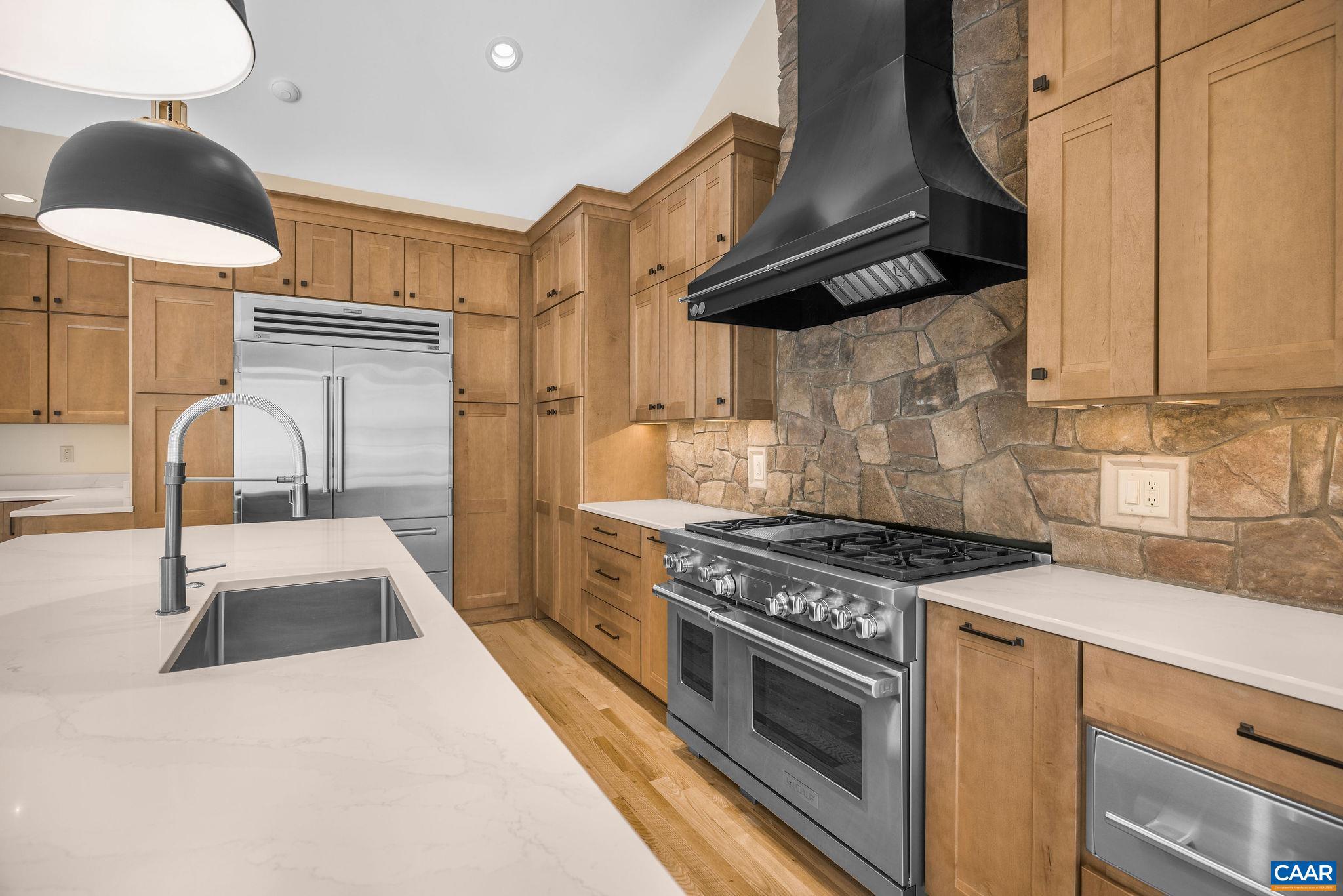 MILTON VILLAGE - Residential