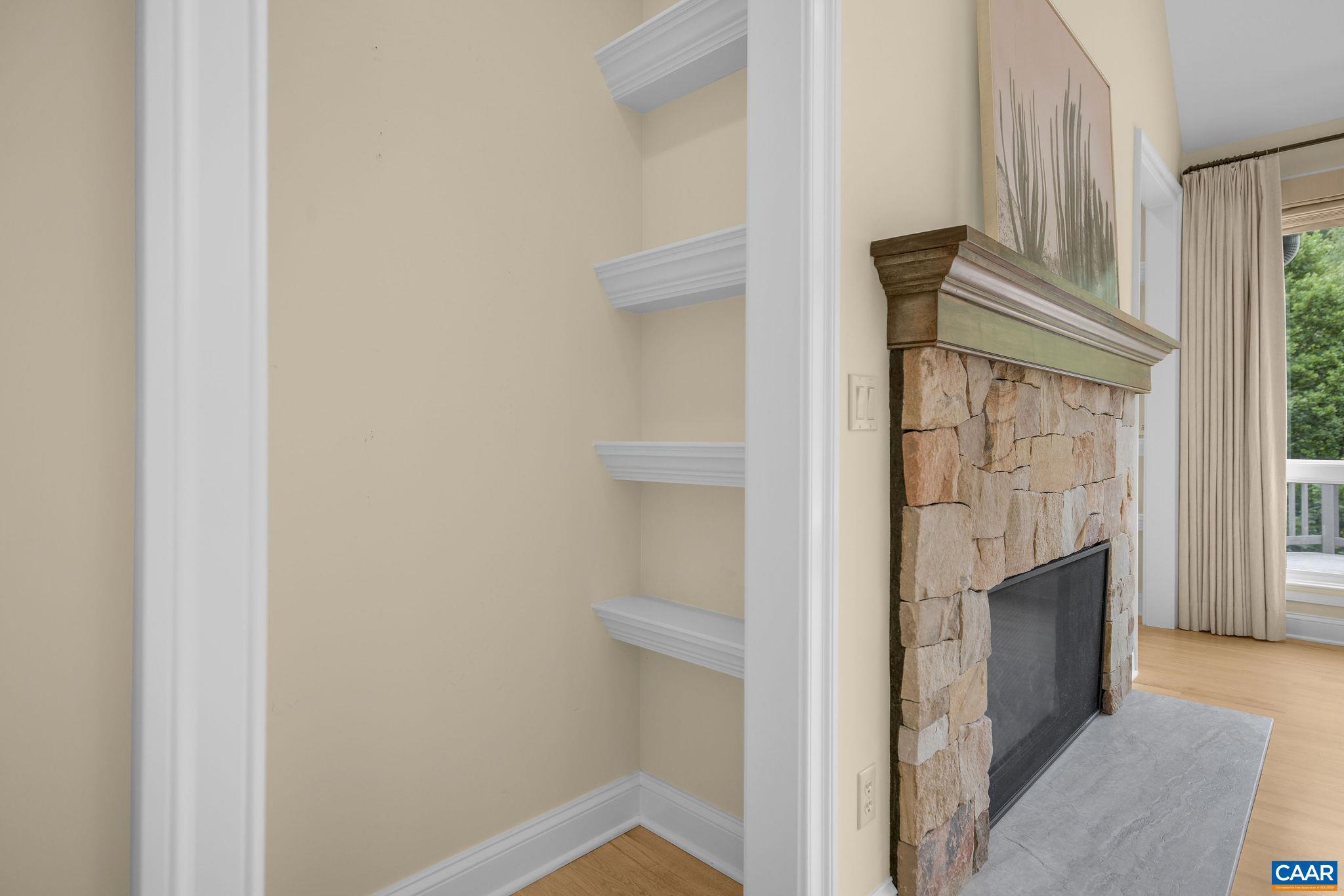 MILTON VILLAGE - Residential