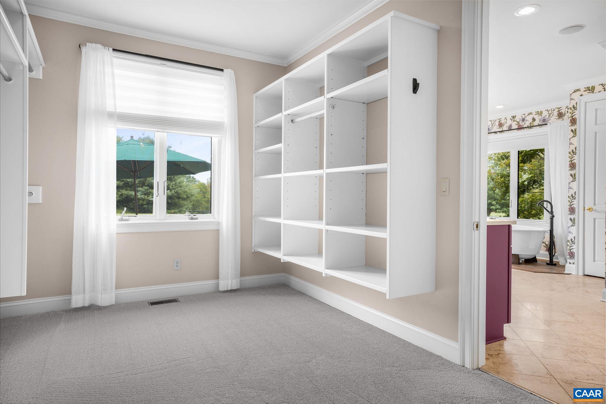 MILTON VILLAGE - Residential