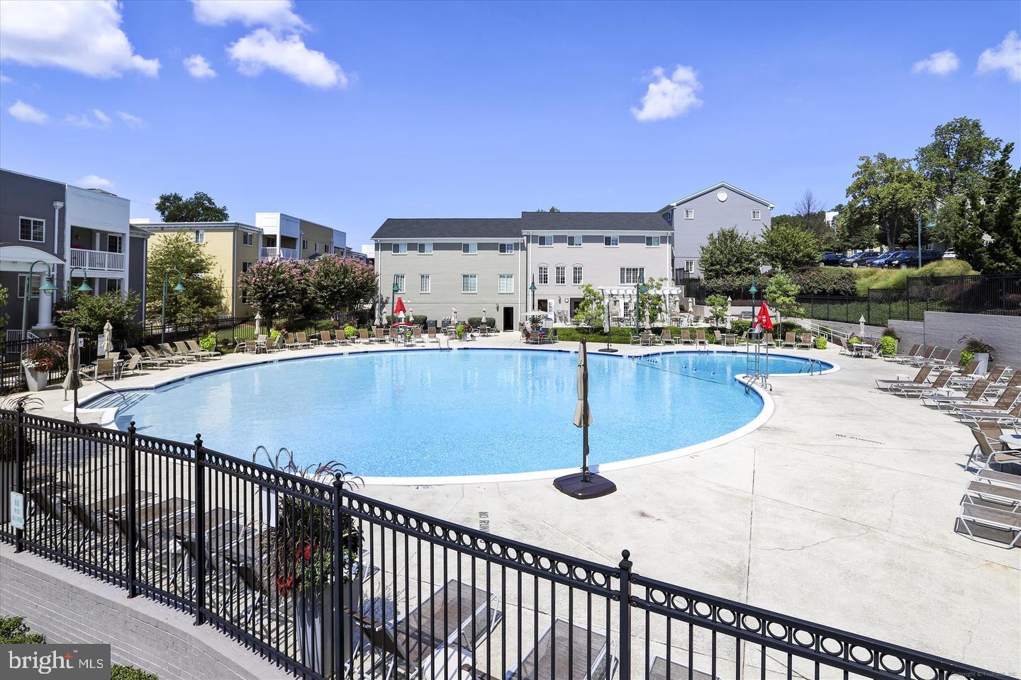 4141 S FOUR MILE RUN DRIVE 201