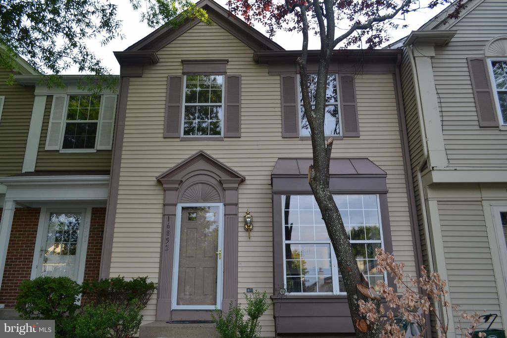 Photo of 16852 Miranda Lane, WOODBRIDGE, VA 22191 (MLS # VAPW2105918)