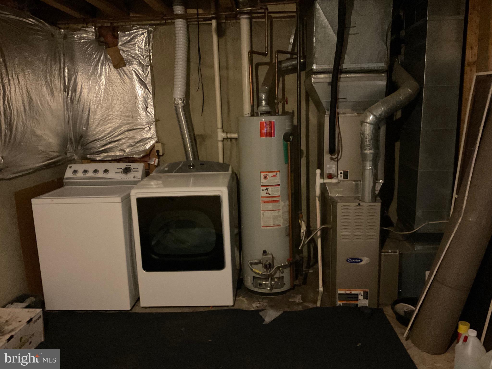 RIVER OAKS - Residential Lease