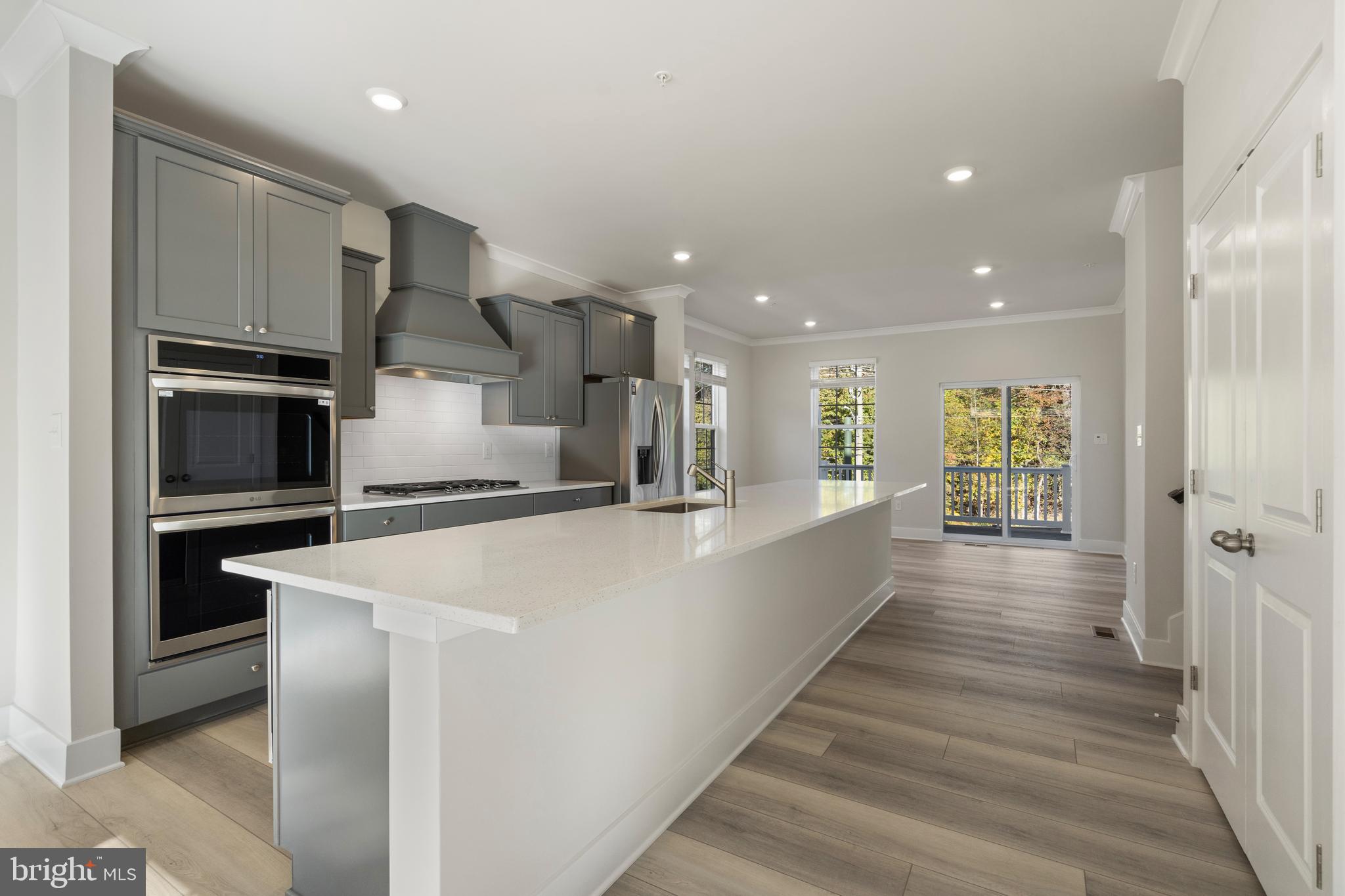 520 DOWNSWING ROAD