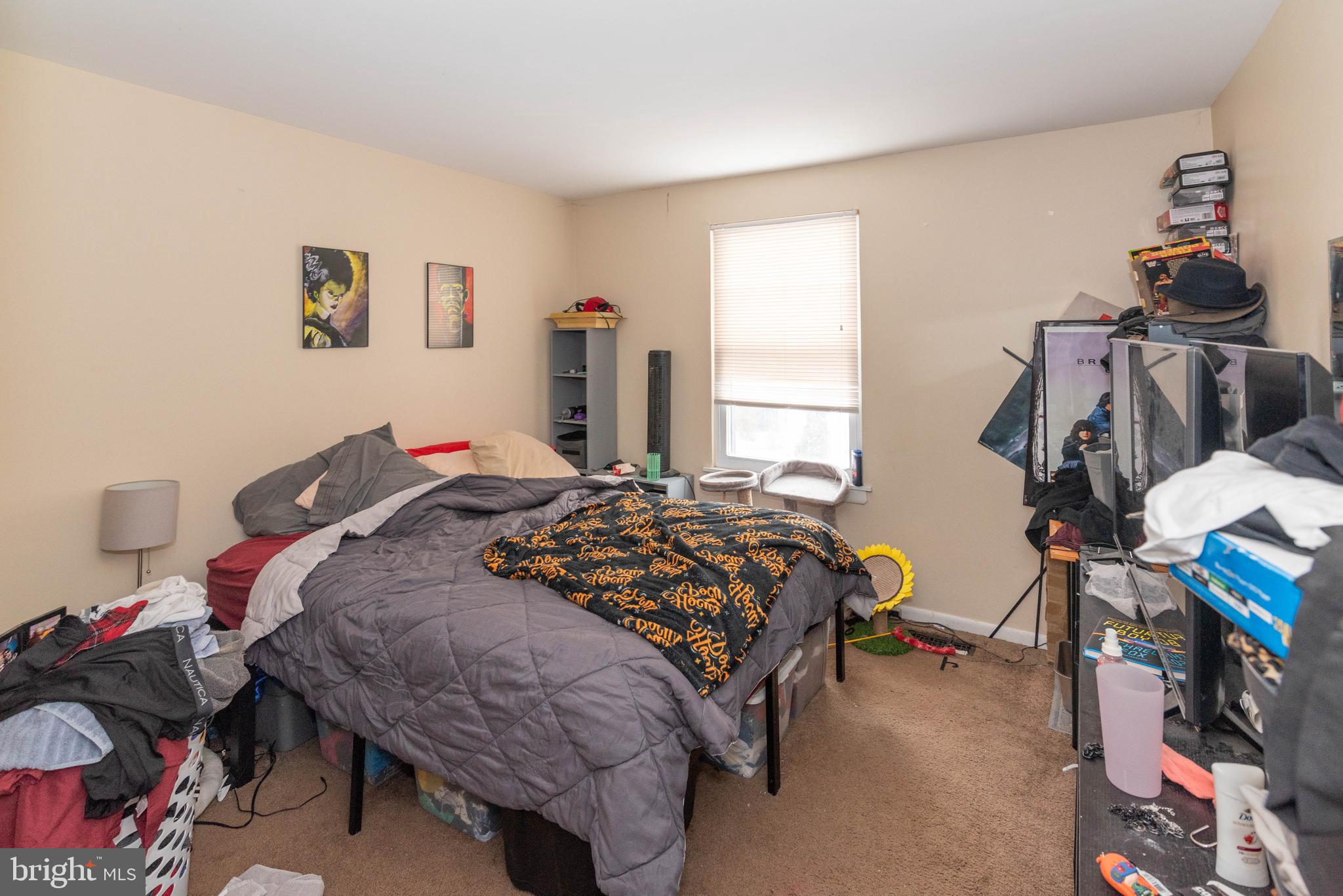 ROSEMONT EAST - Residential