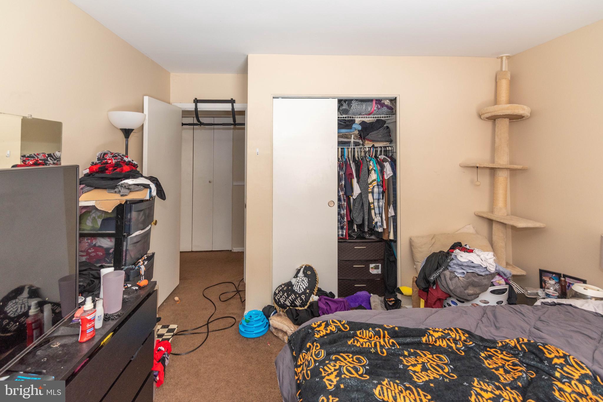 ROSEMONT EAST - Residential