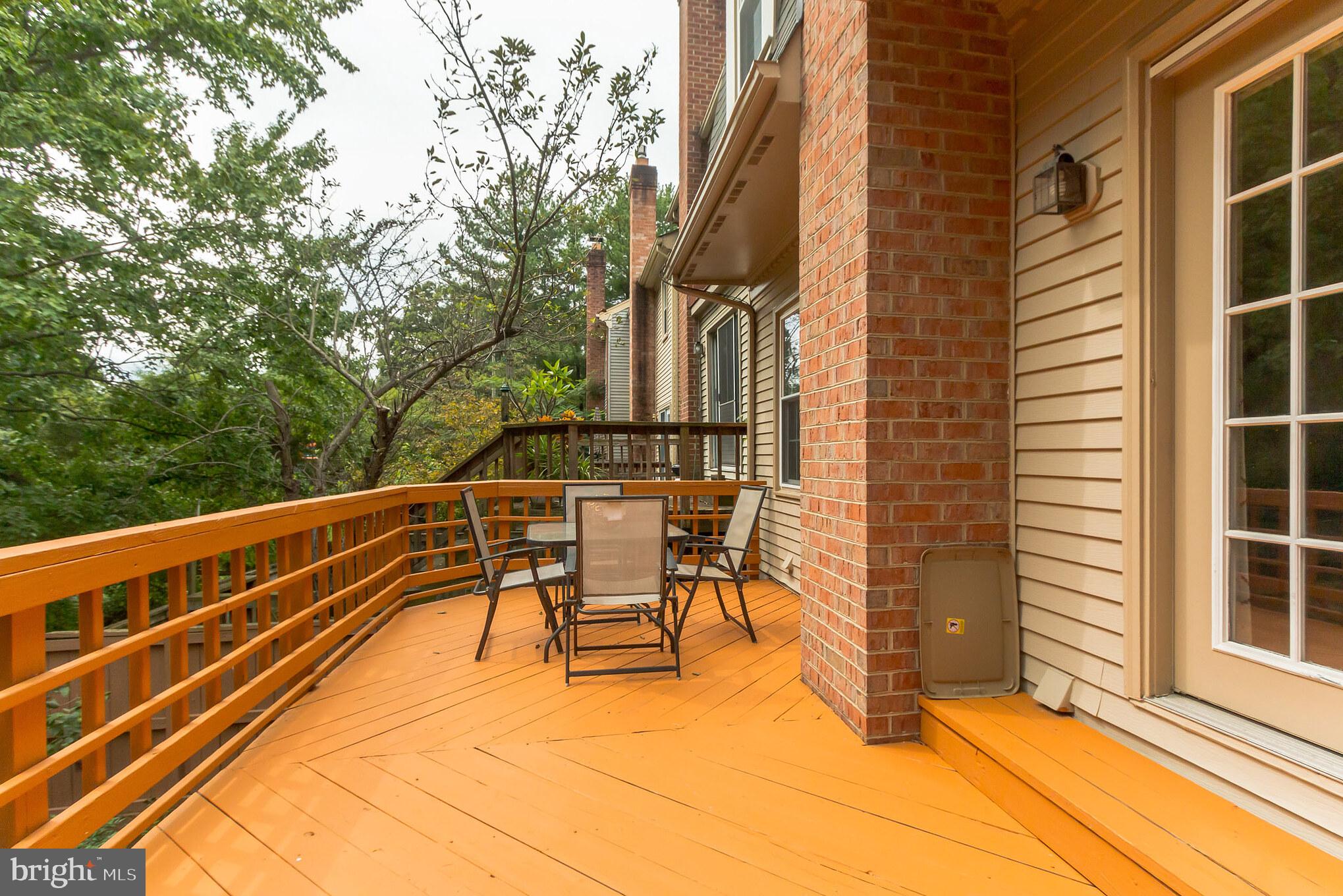 WILLOW CREEK - Residential