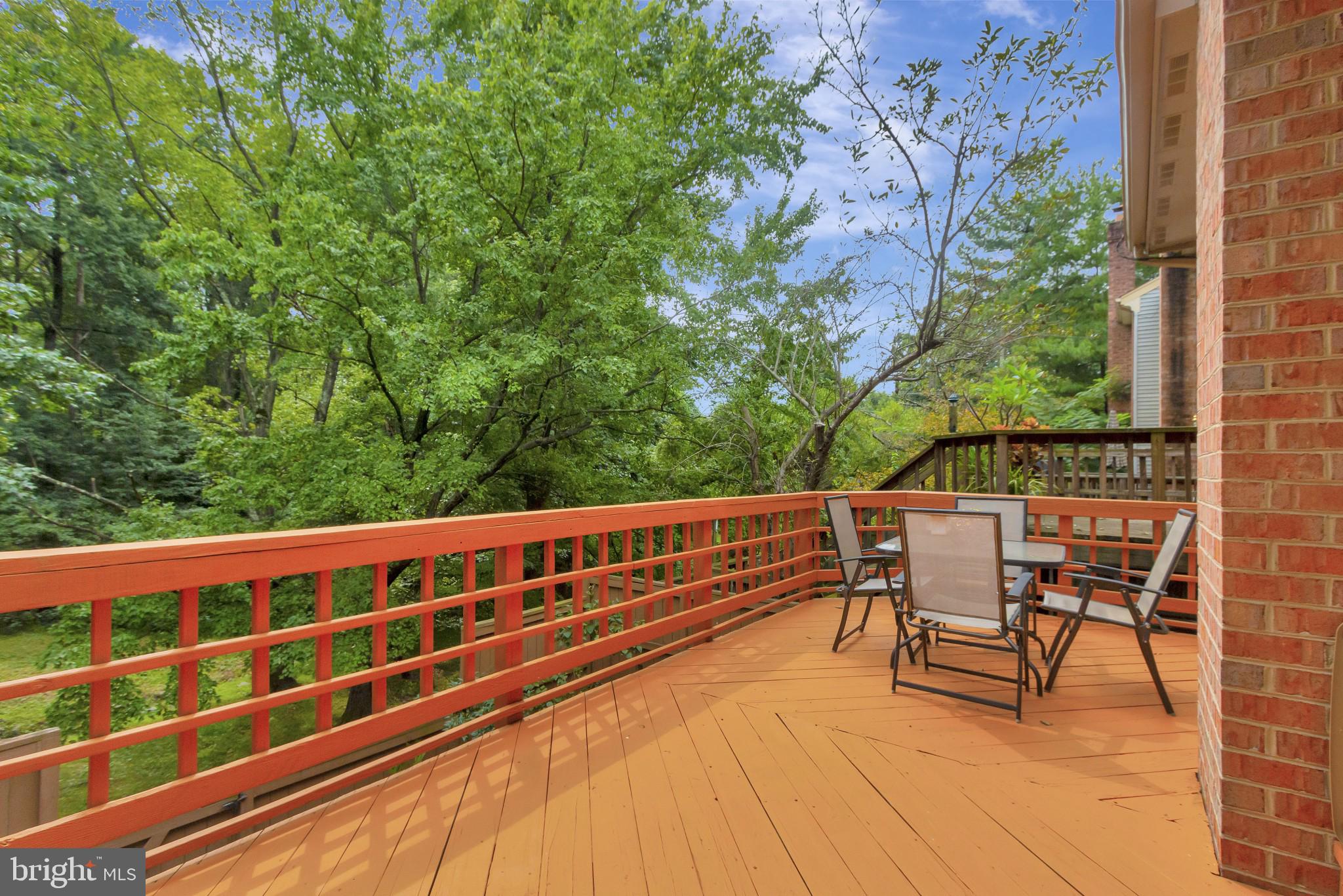 WILLOW CREEK - Residential