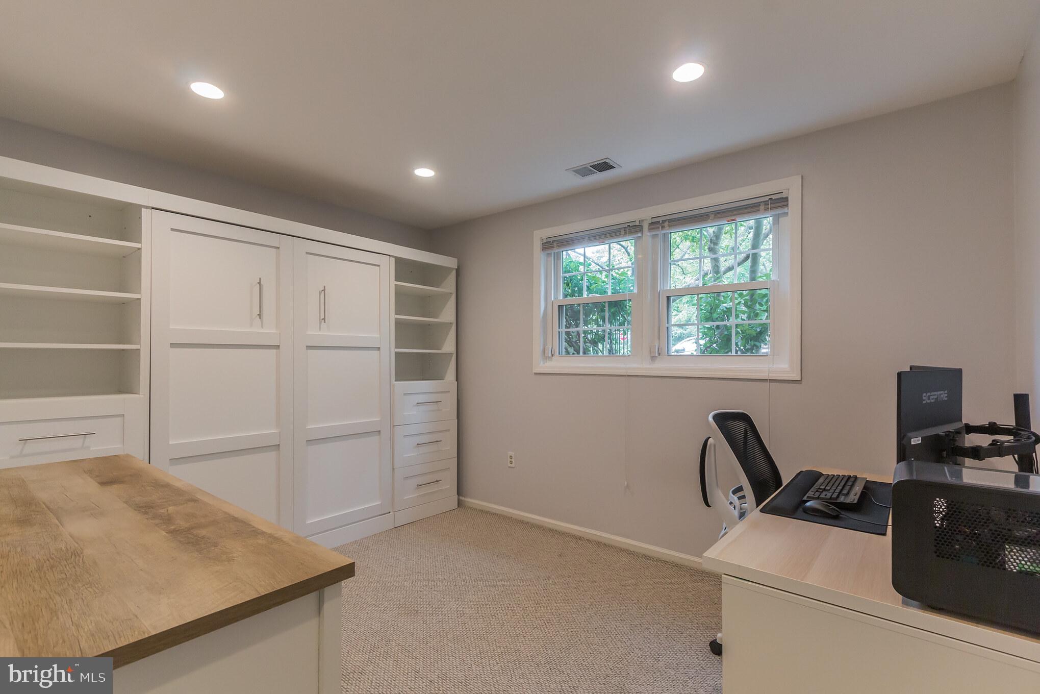 WILLOW CREEK - Residential