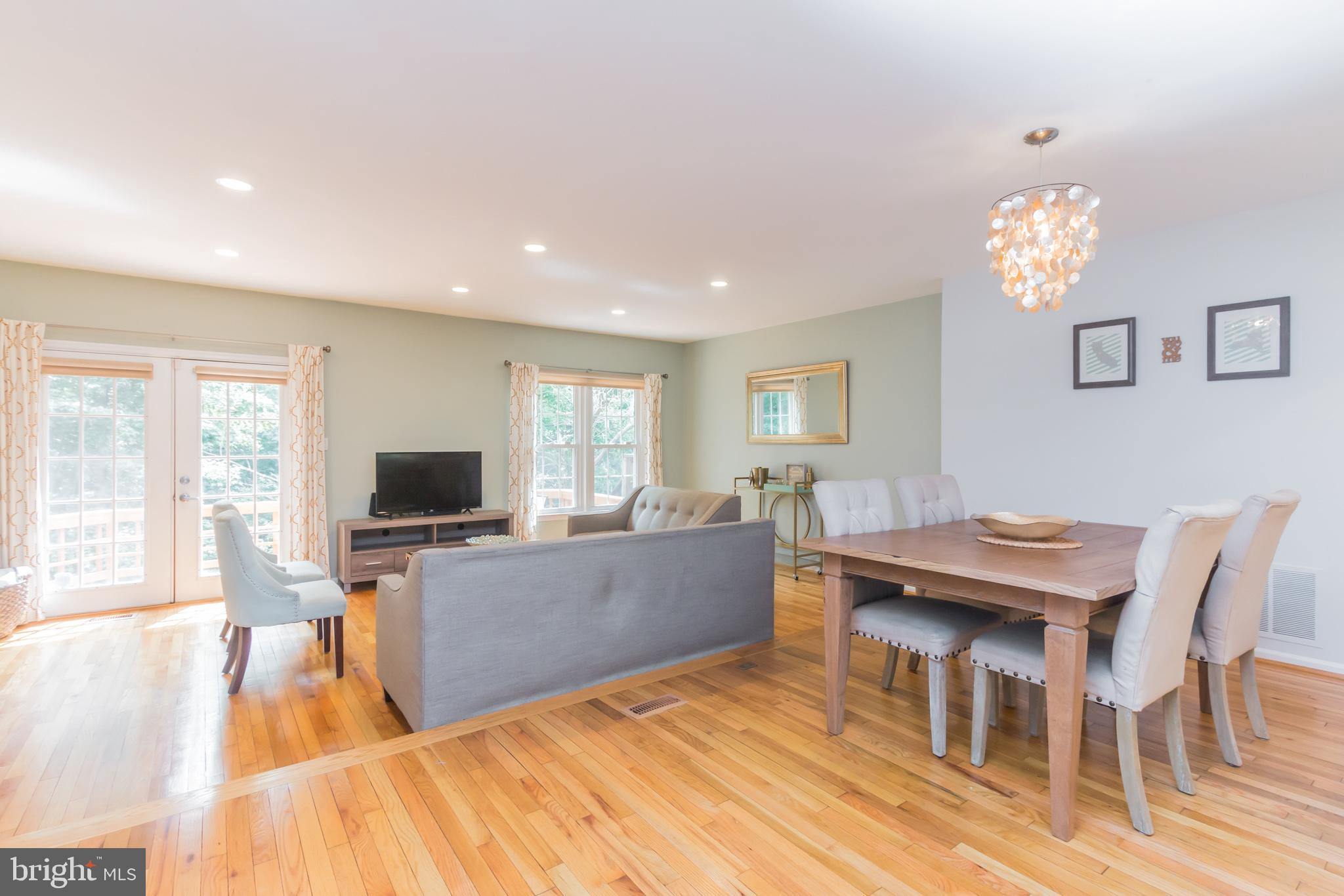 WILLOW CREEK - Residential