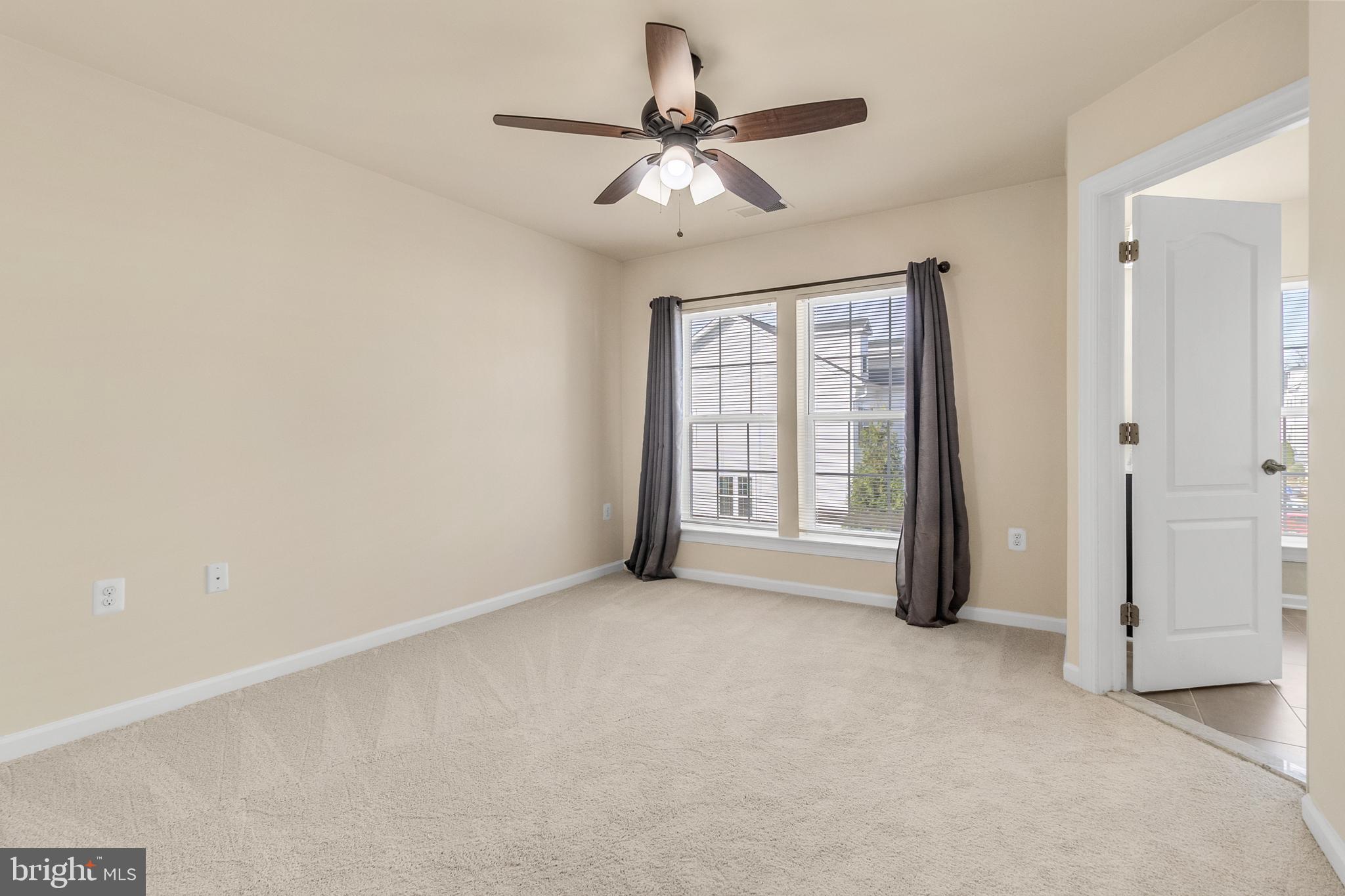 FALLS GROVE CONDOMINIUM - Residential