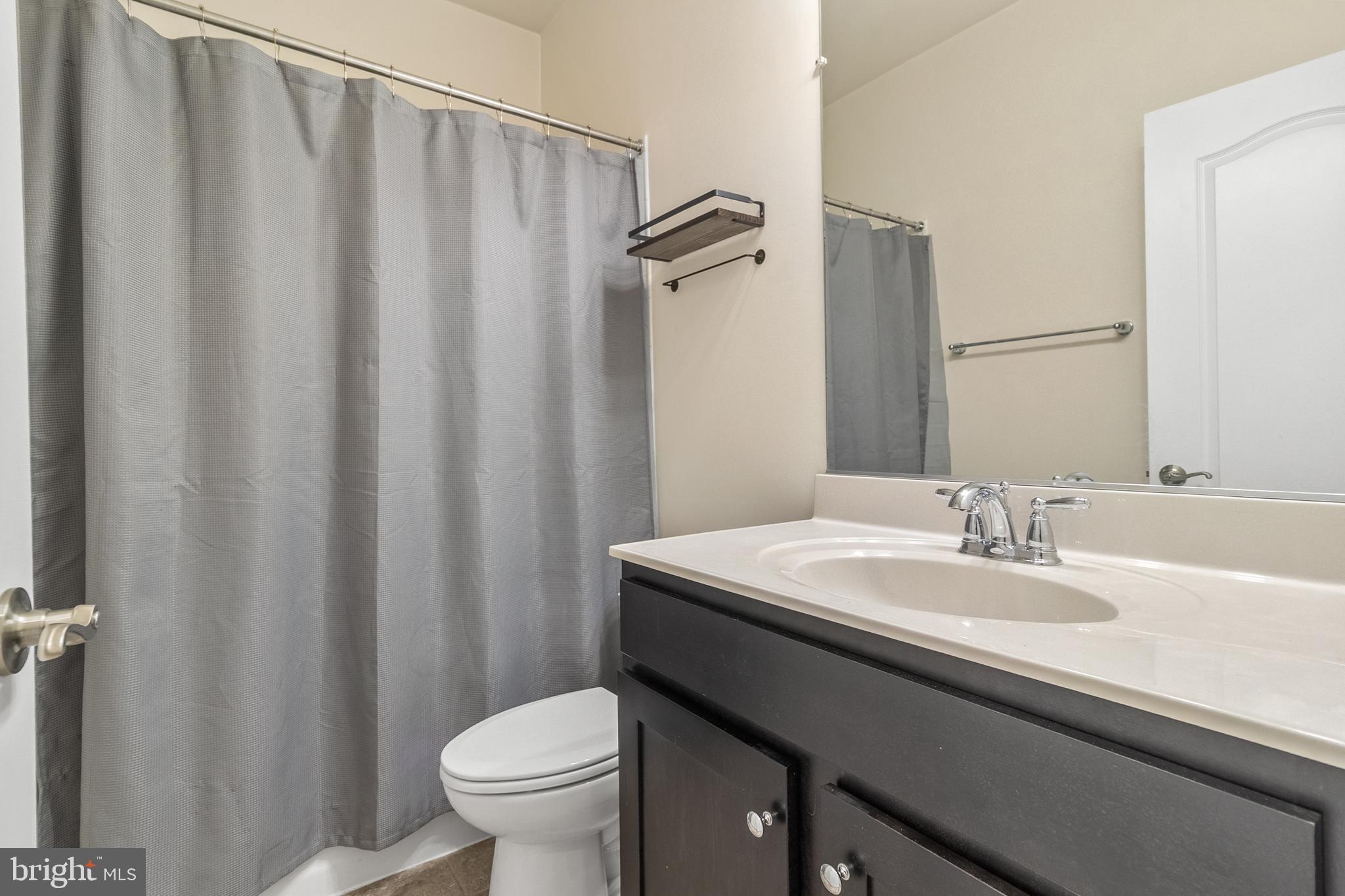 FALLS GROVE CONDOMINIUM - Residential