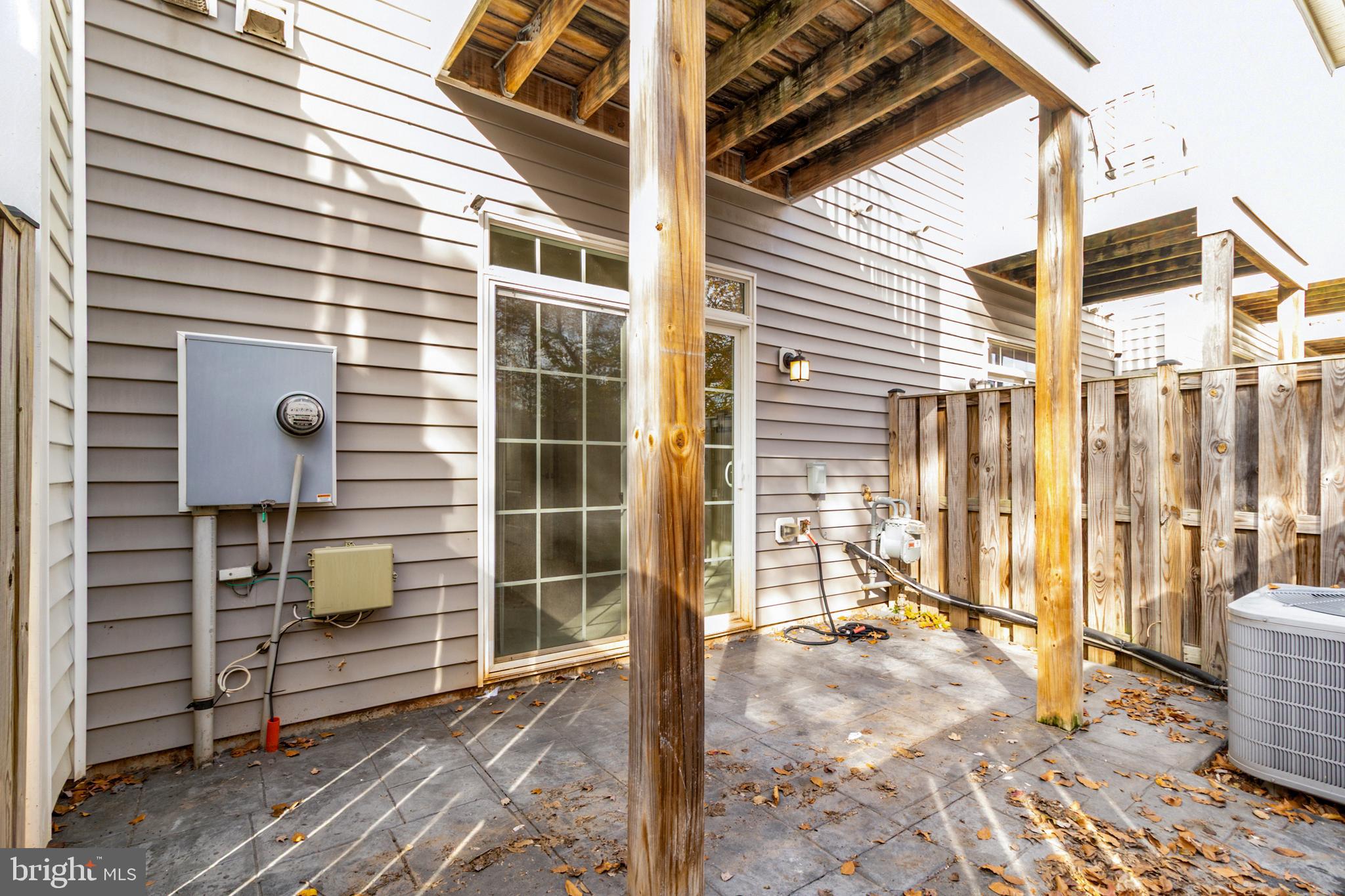 FALLS GROVE CONDOMINIUM - Residential