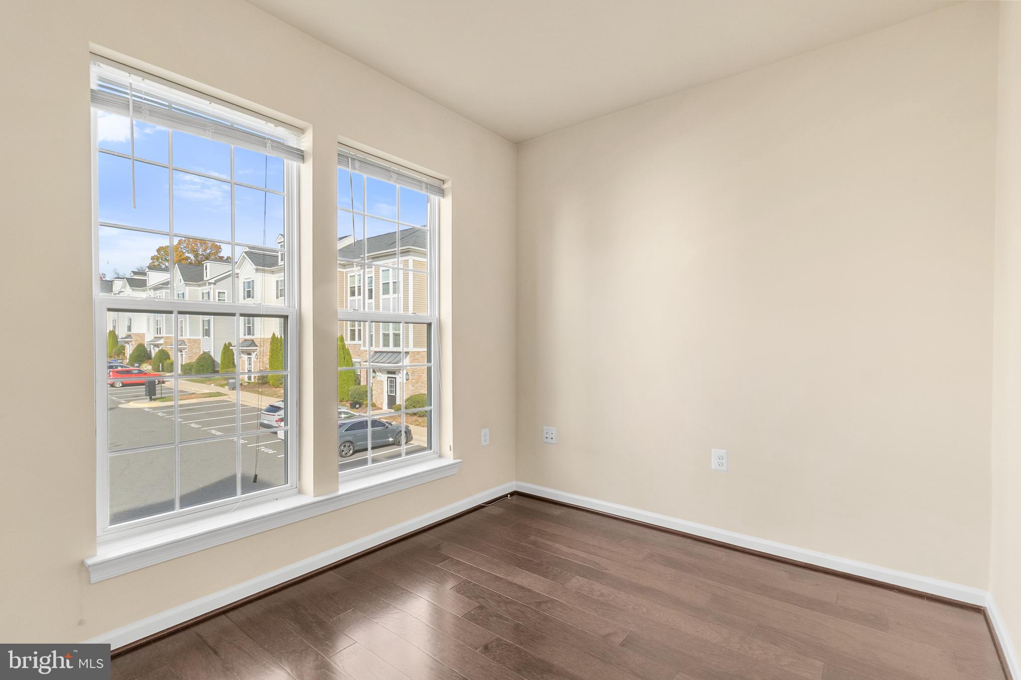 FALLS GROVE CONDOMINIUM - Residential