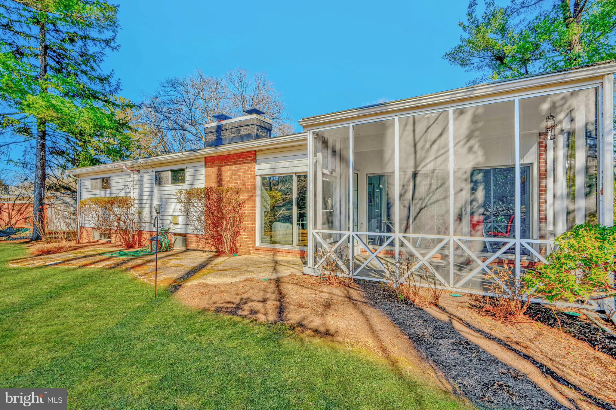 MIDFIELD - Residential