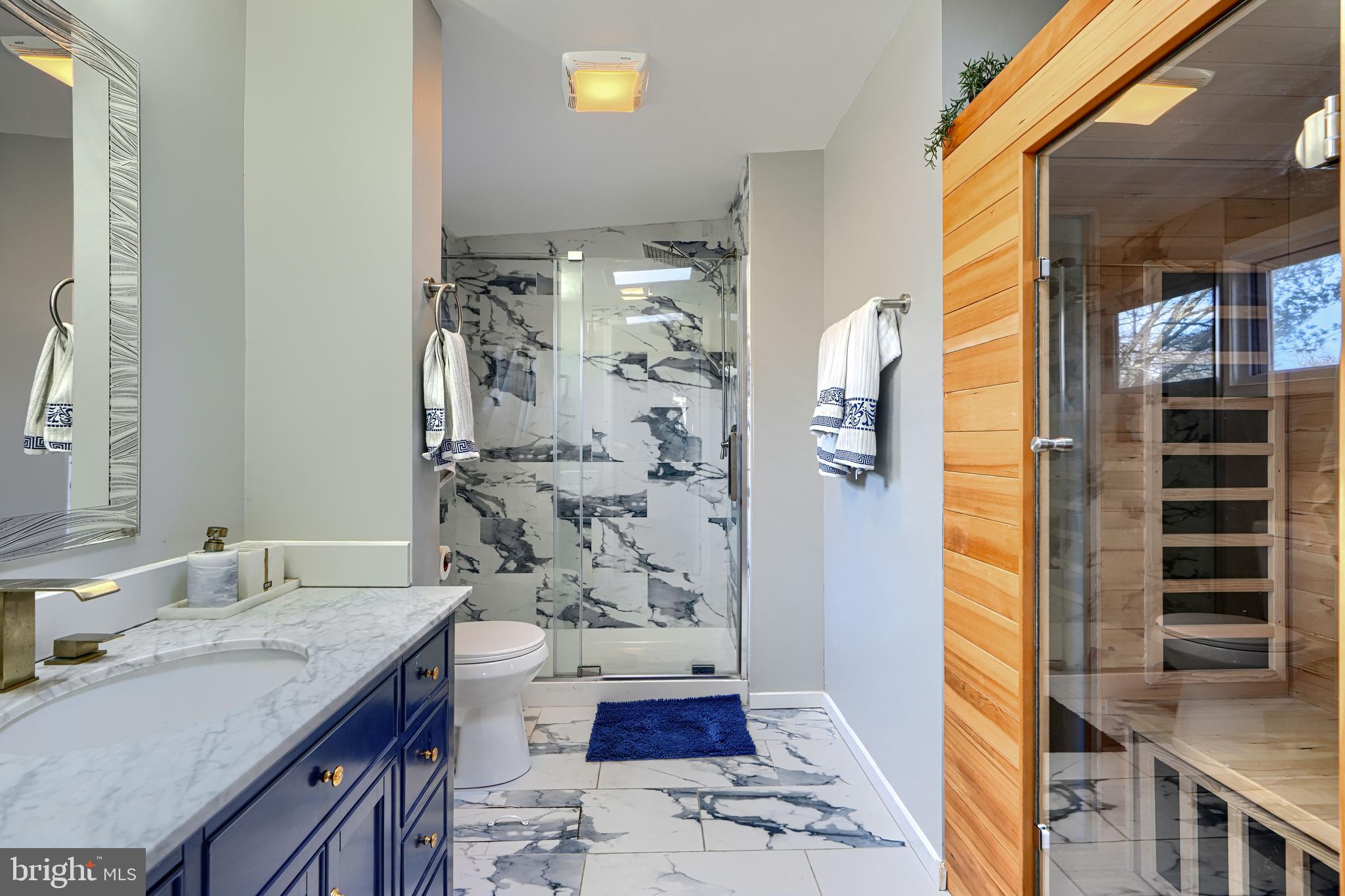 MIDFIELD - Residential