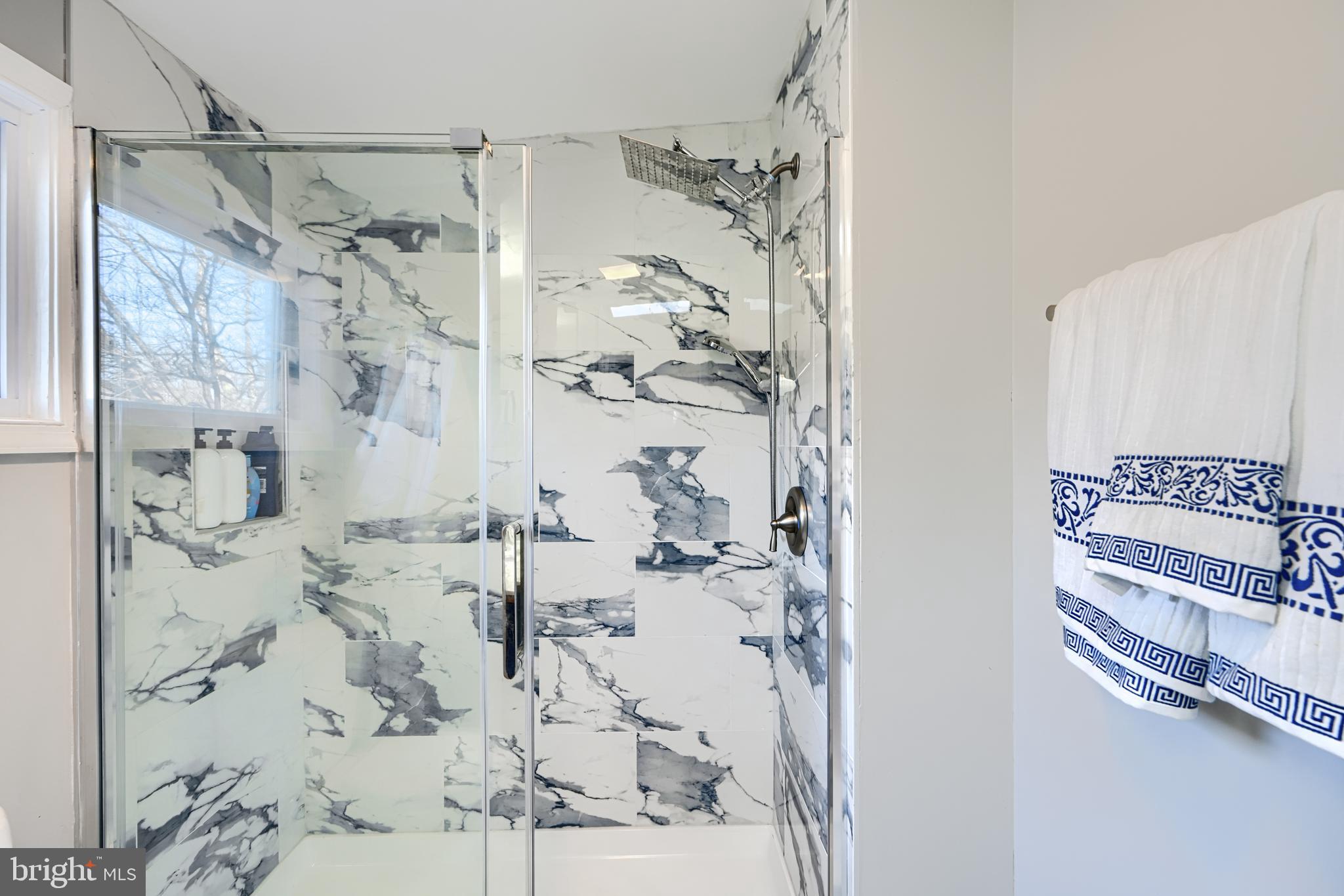 MIDFIELD - Residential