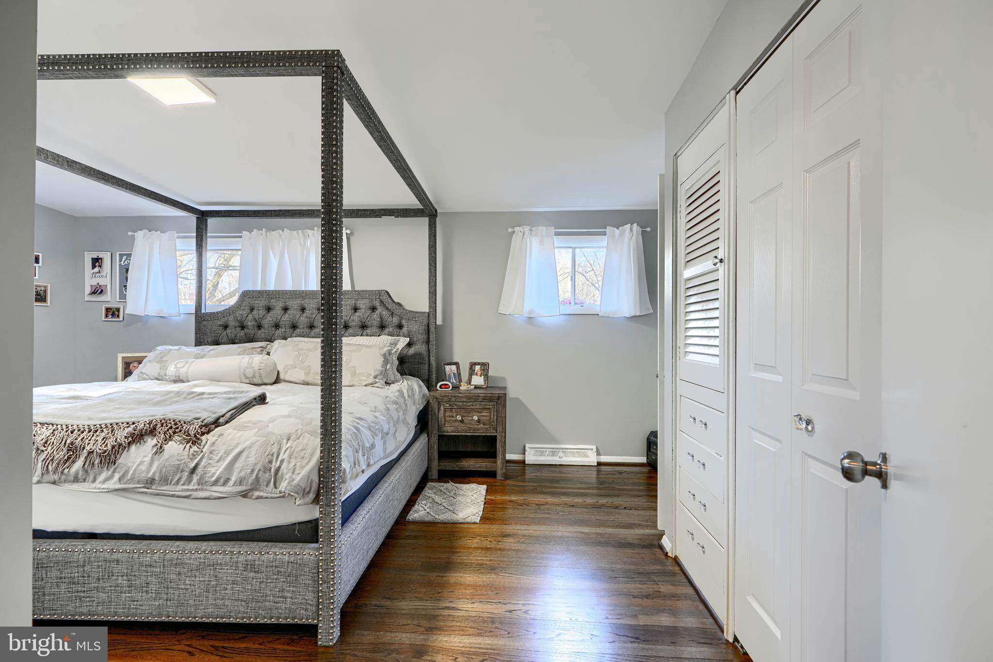 MIDFIELD - Residential