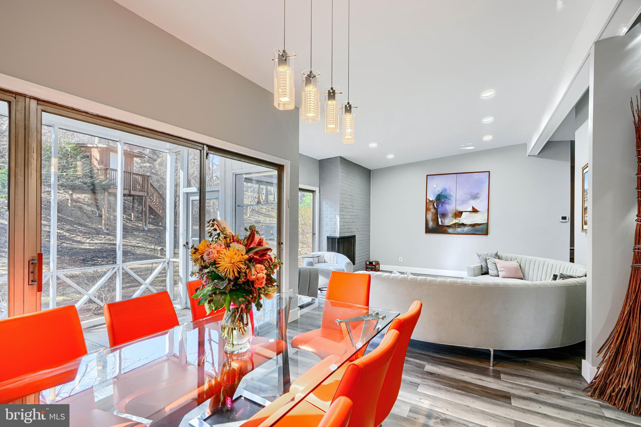 MIDFIELD - Residential