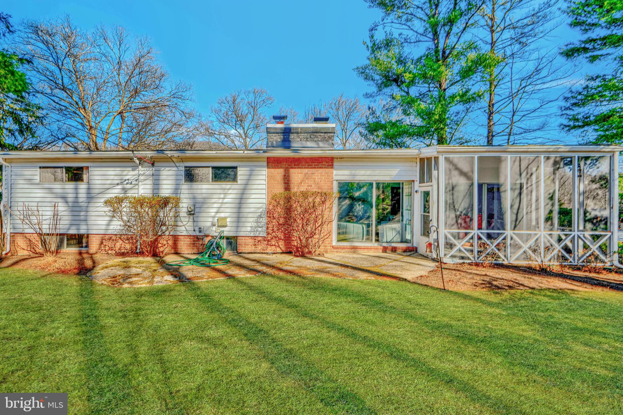 MIDFIELD - Residential