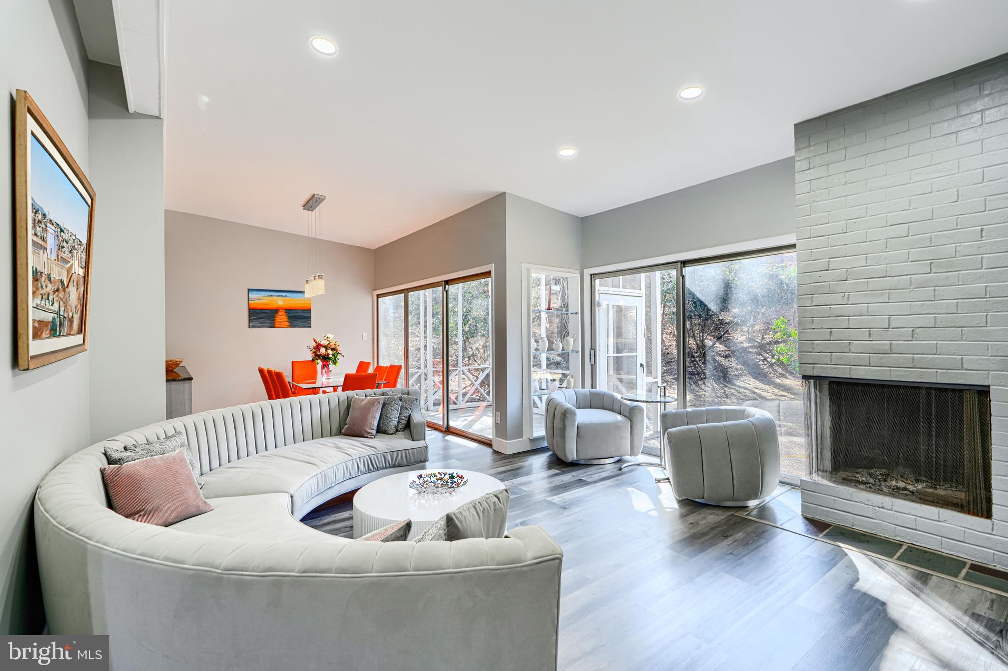 MIDFIELD - Residential