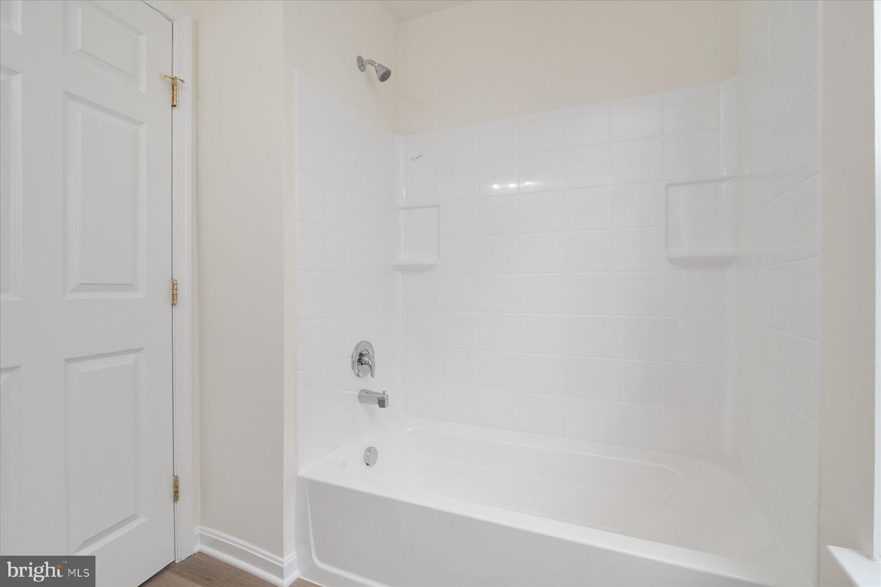 SEVEN OAKS - Residential