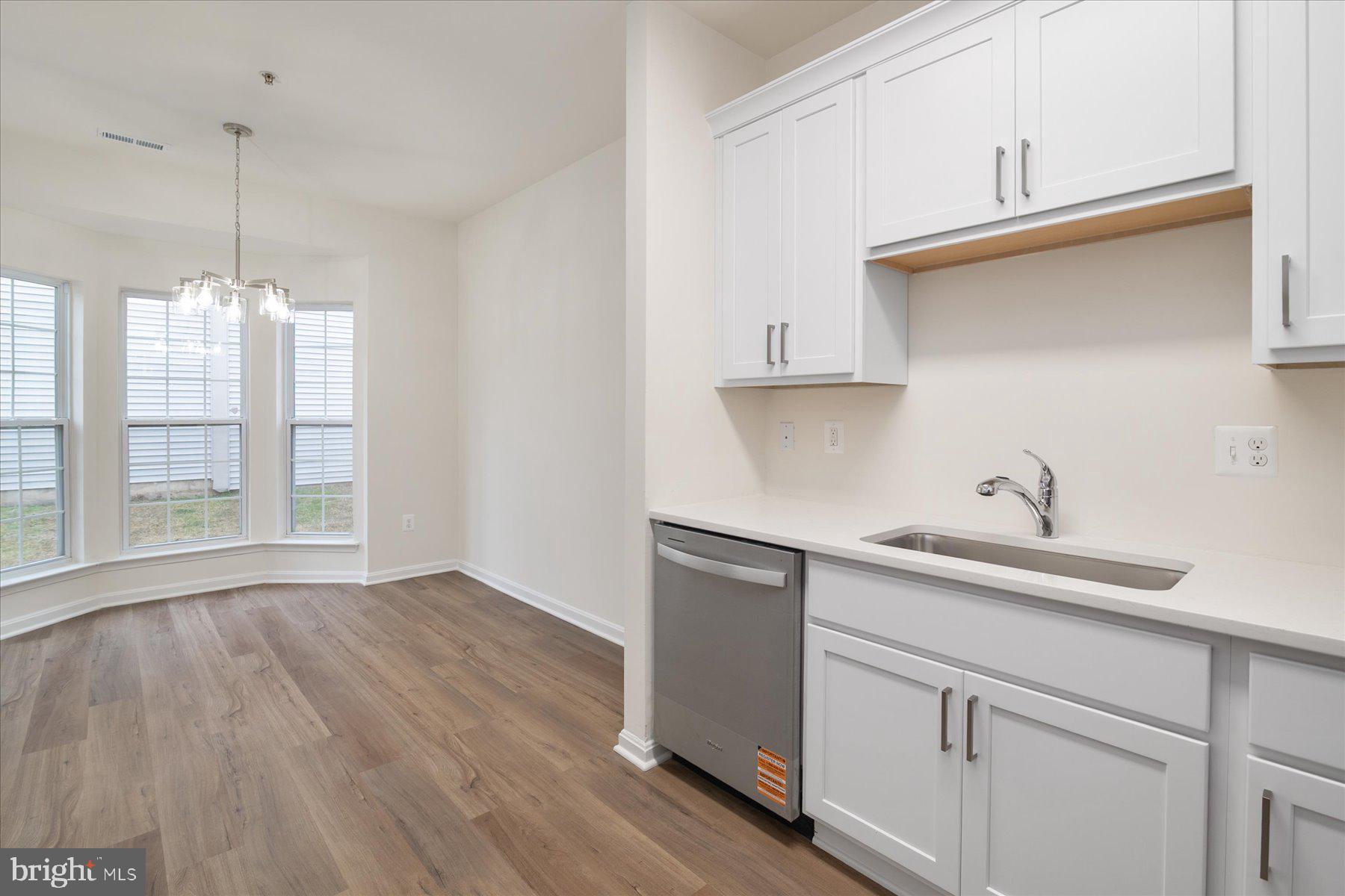 SEVEN OAKS - Residential