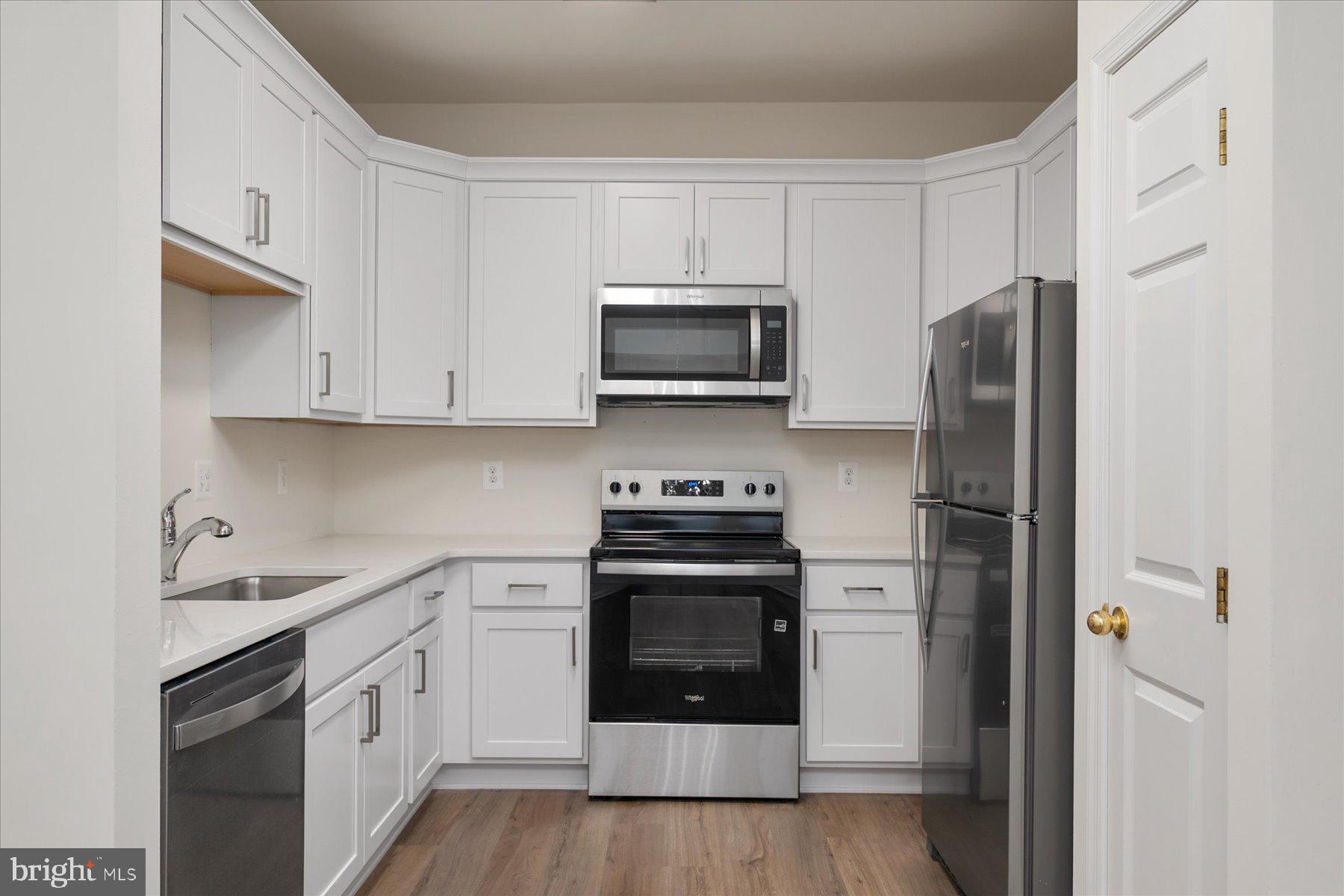 SEVEN OAKS - Residential