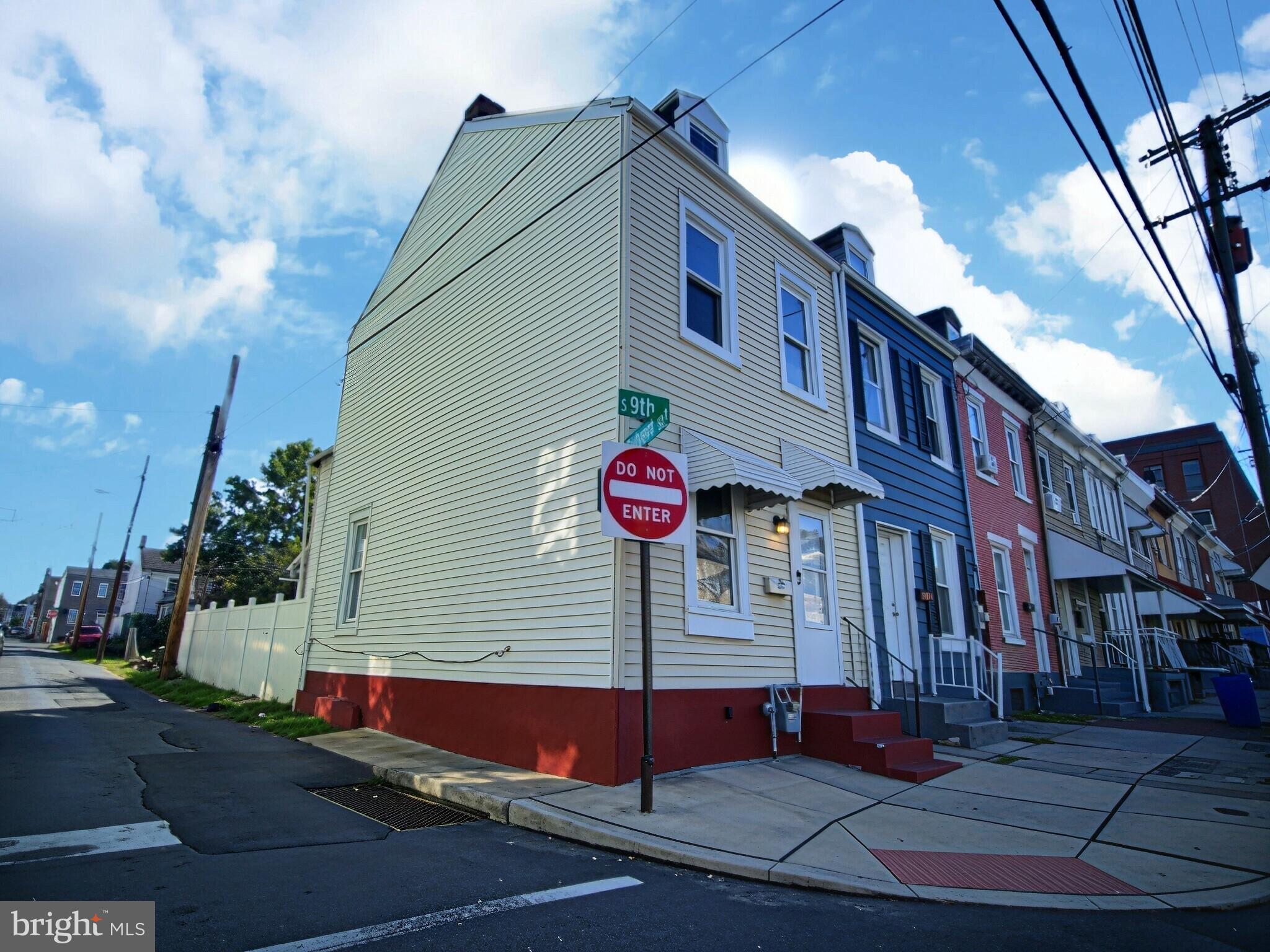417 S 9TH STREET