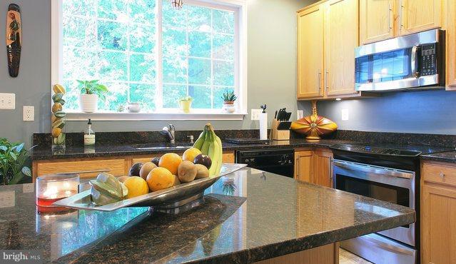 EAST HAMPTON - Residential