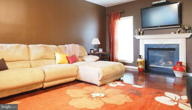 EAST HAMPTON - Residential