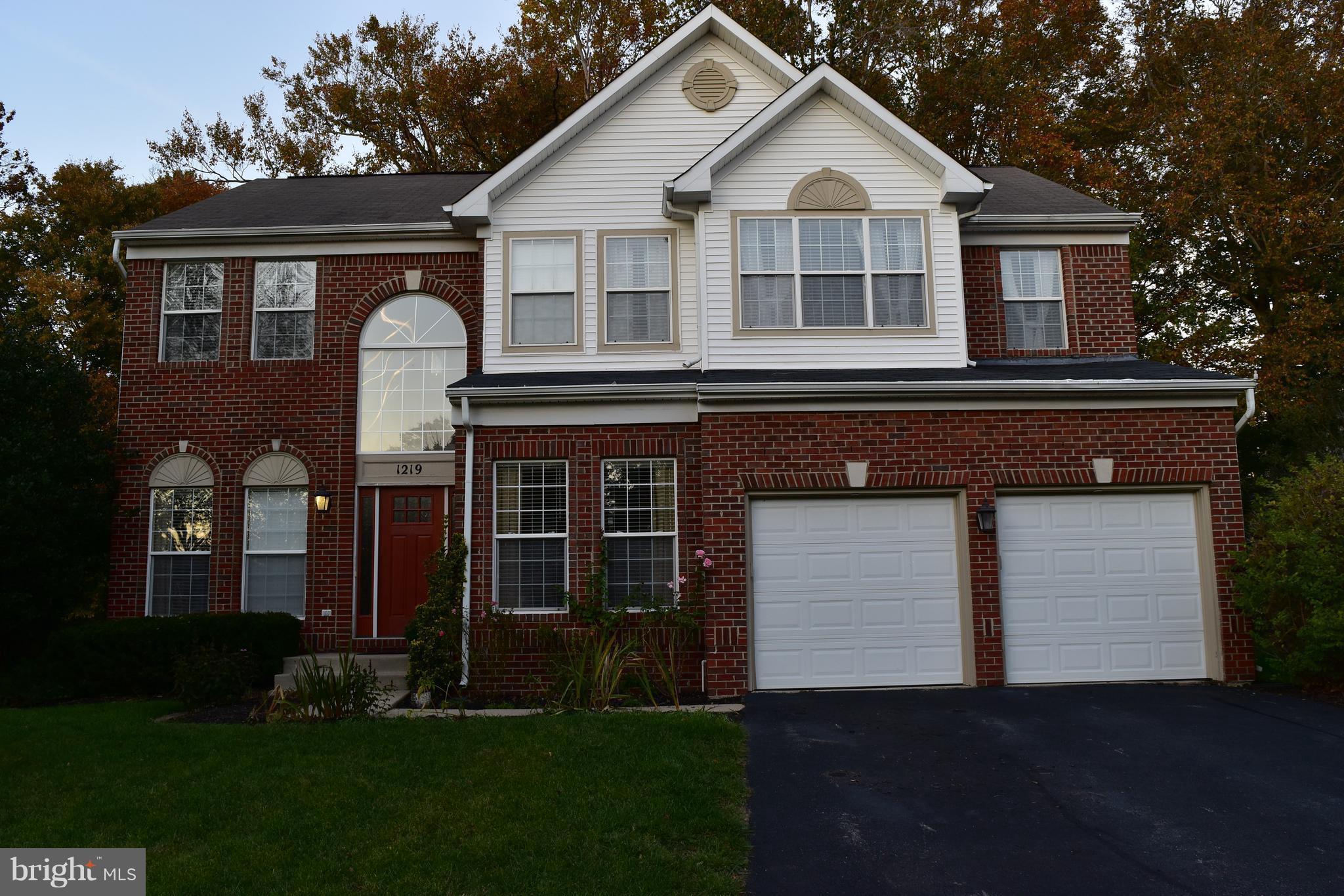 EAST HAMPTON - Residential