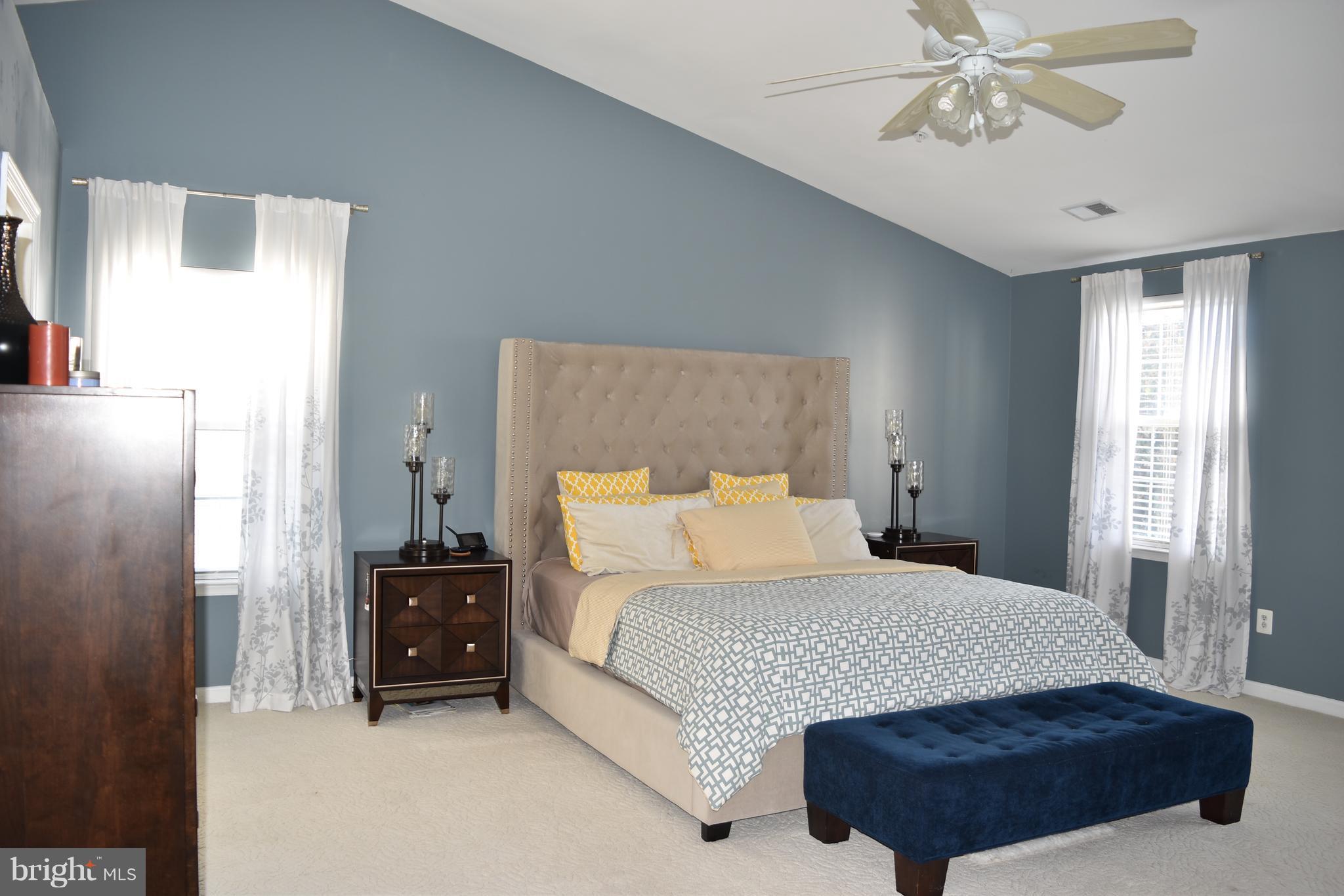 EAST HAMPTON - Residential