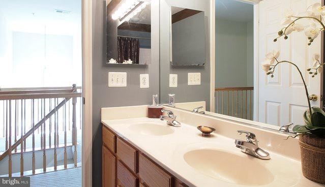 EAST HAMPTON - Residential